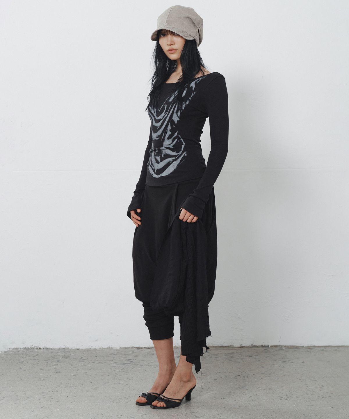 나체(NACHE) PUFF BAGGY PANTS BLACK