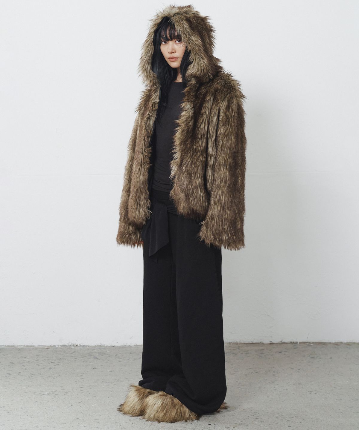 나체(NACHE) REVERSIBLE HOODIE FAUX FUR JACKET LEATHER BROWN