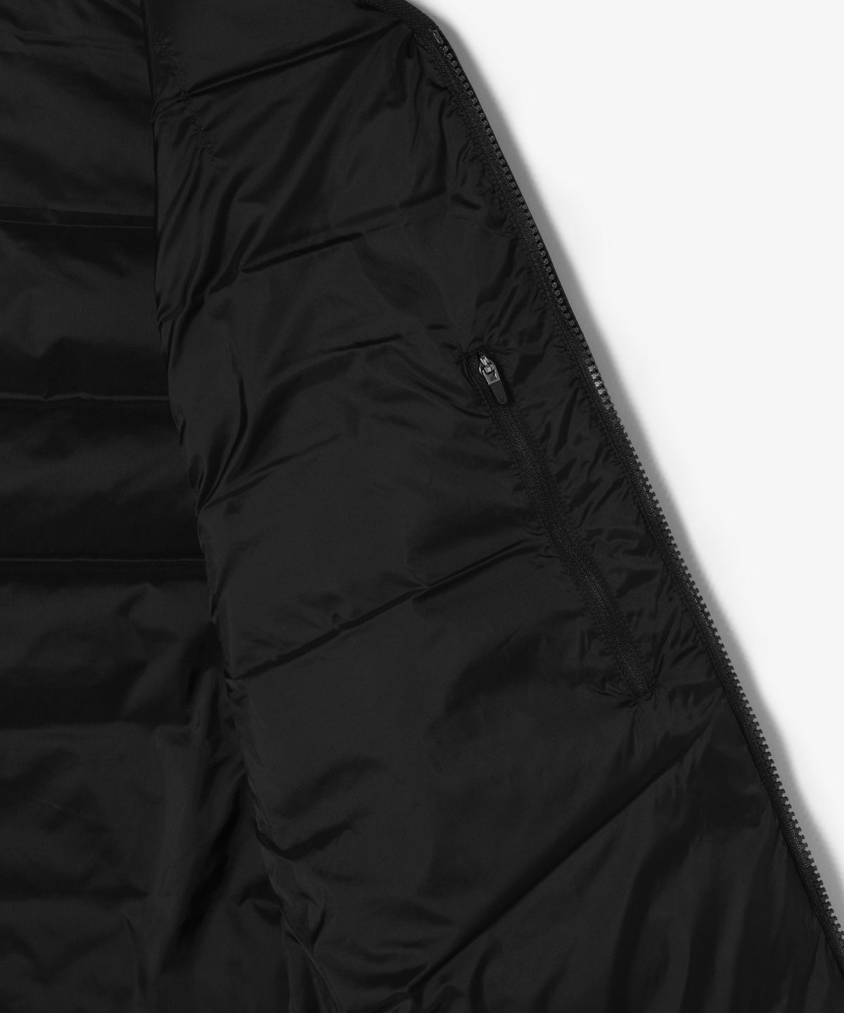 라코스테(LACOSTE) 남성 경량 다운 베스트 AH457-56N 031
