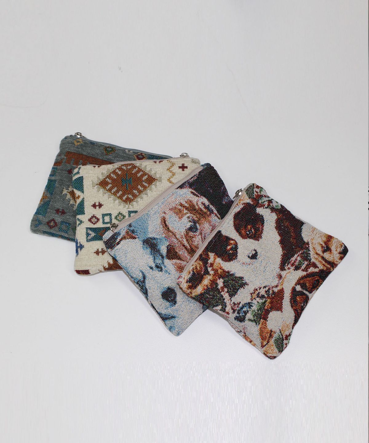 유라이크홈(YOULIKEHOME) 빈티지 태피스트리 파우치 Vintage Tapestry Pouch