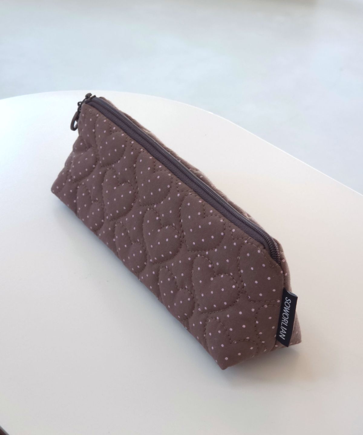 소월리안(SOWORLIAN) 삼각지퍼 펜슬파우치_쁘띠도트 Brownie