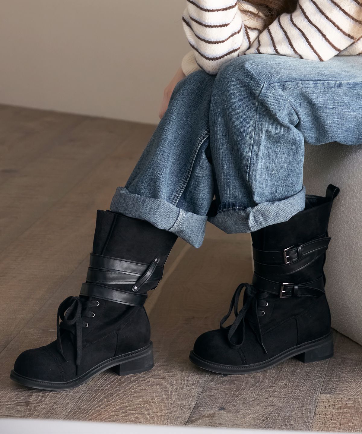 세스띠(CESTI) 레이븐 멀티 버클 미들부츠 (BLACK)