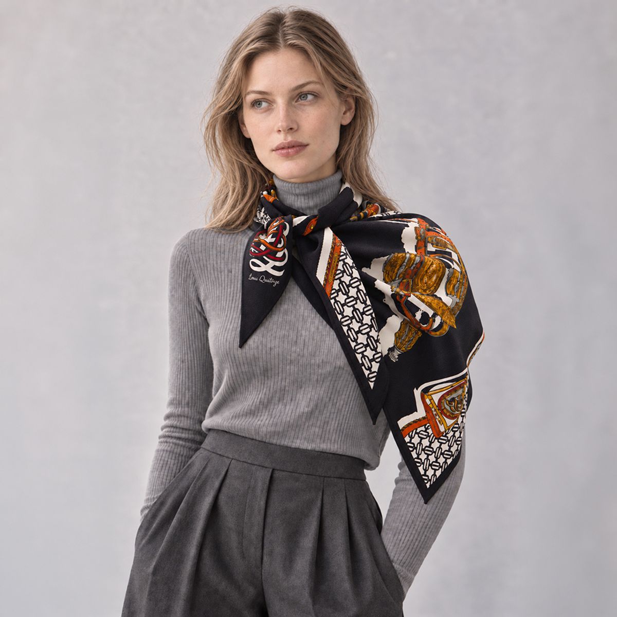 루이까또즈스카프(LOUIS QUATORZE SCARF) 샹보르 울실크 마름모 스카프 1GSD152