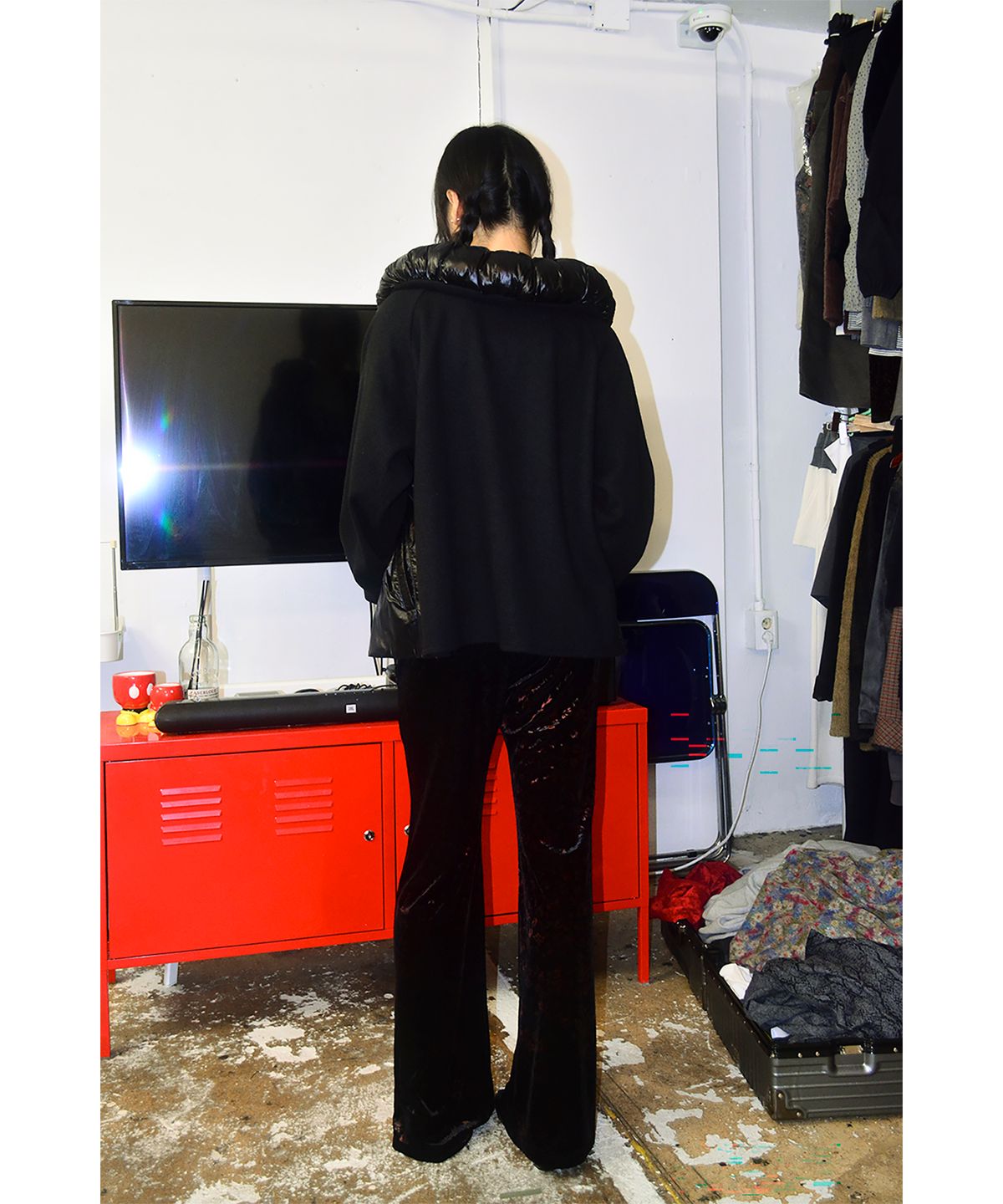 스틸레써디(STILLLETHARDY) 패디드 칼라 글로시 가디건