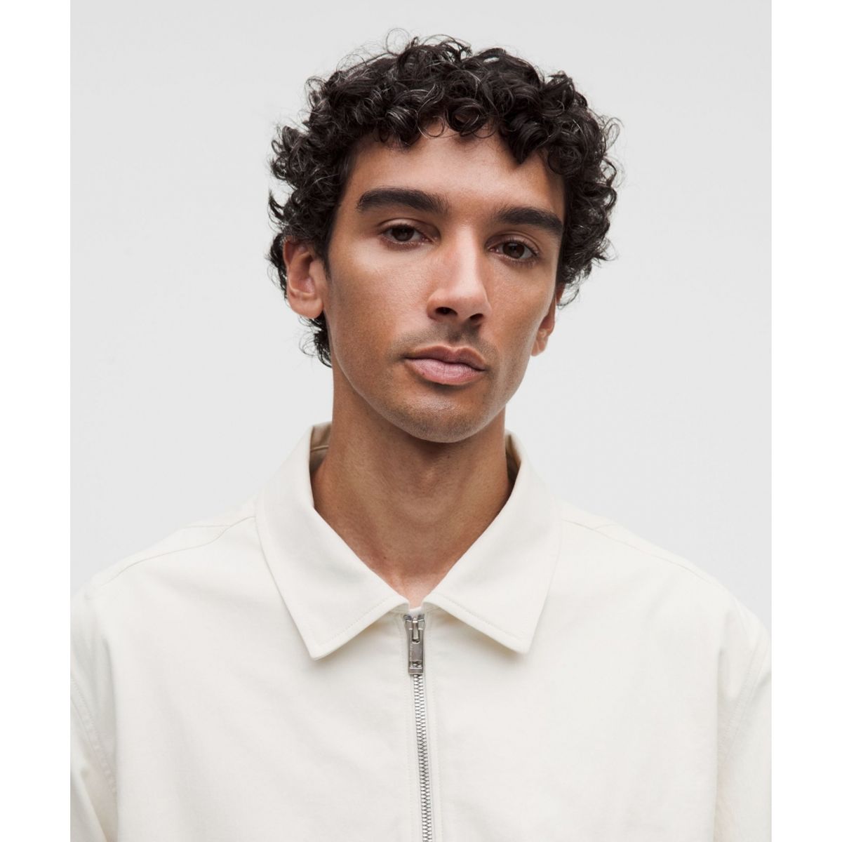 룰루레몬(LULULEMON) 언셰이큰 칼라드 풀집  LTIV