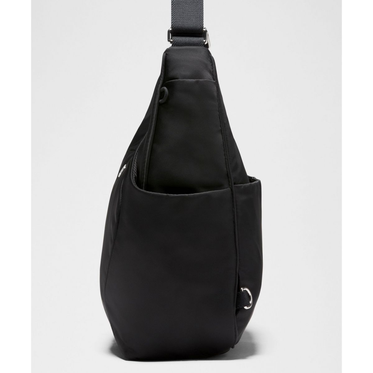 룰루레몬(LULULEMON) 시티 에센셜 컨버터블 숄더백 7L  BLK SLVR