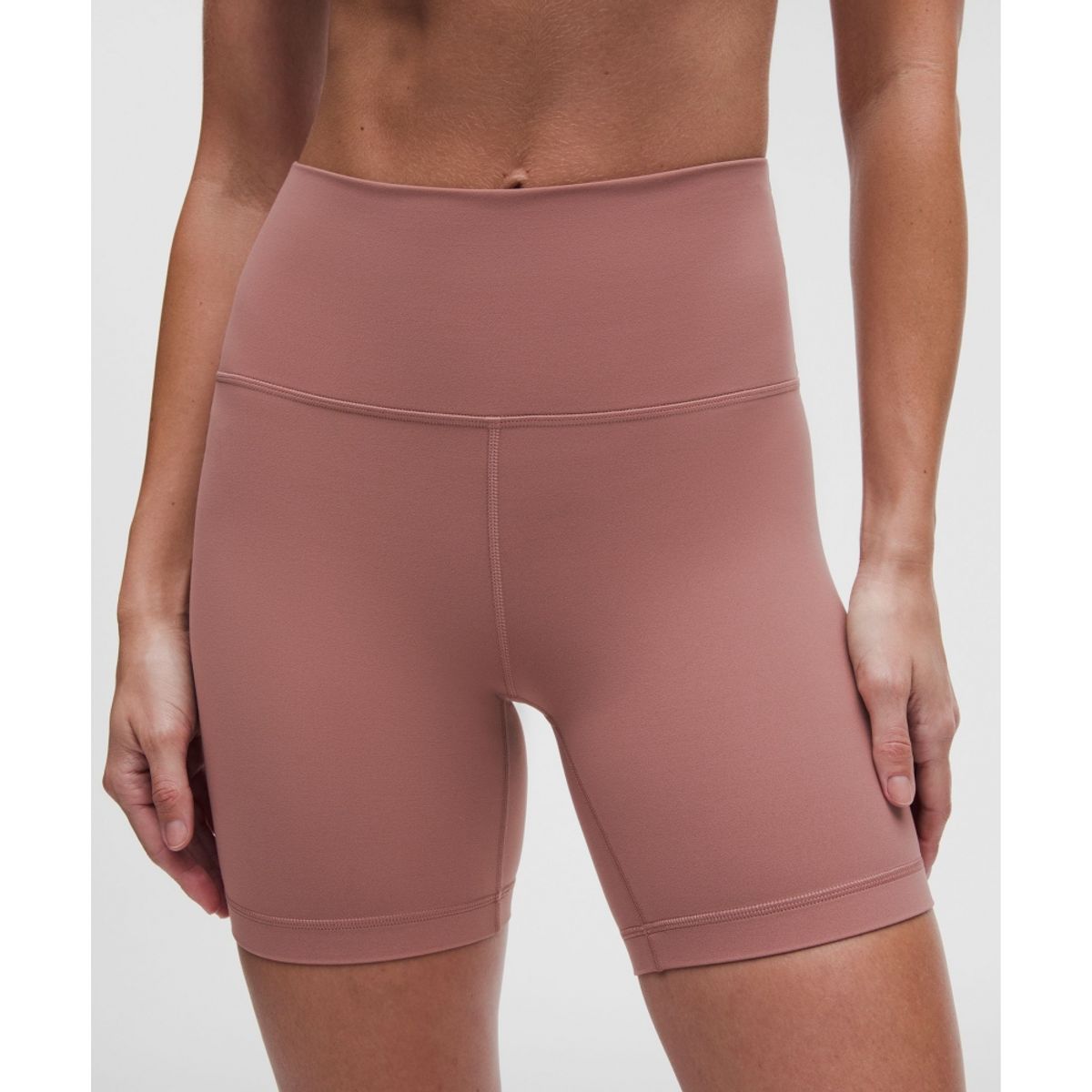 룰루레몬(LULULEMON) 올 잇 테익스 백 루시드 하이라이즈 쇼츠 6inch  TOPK