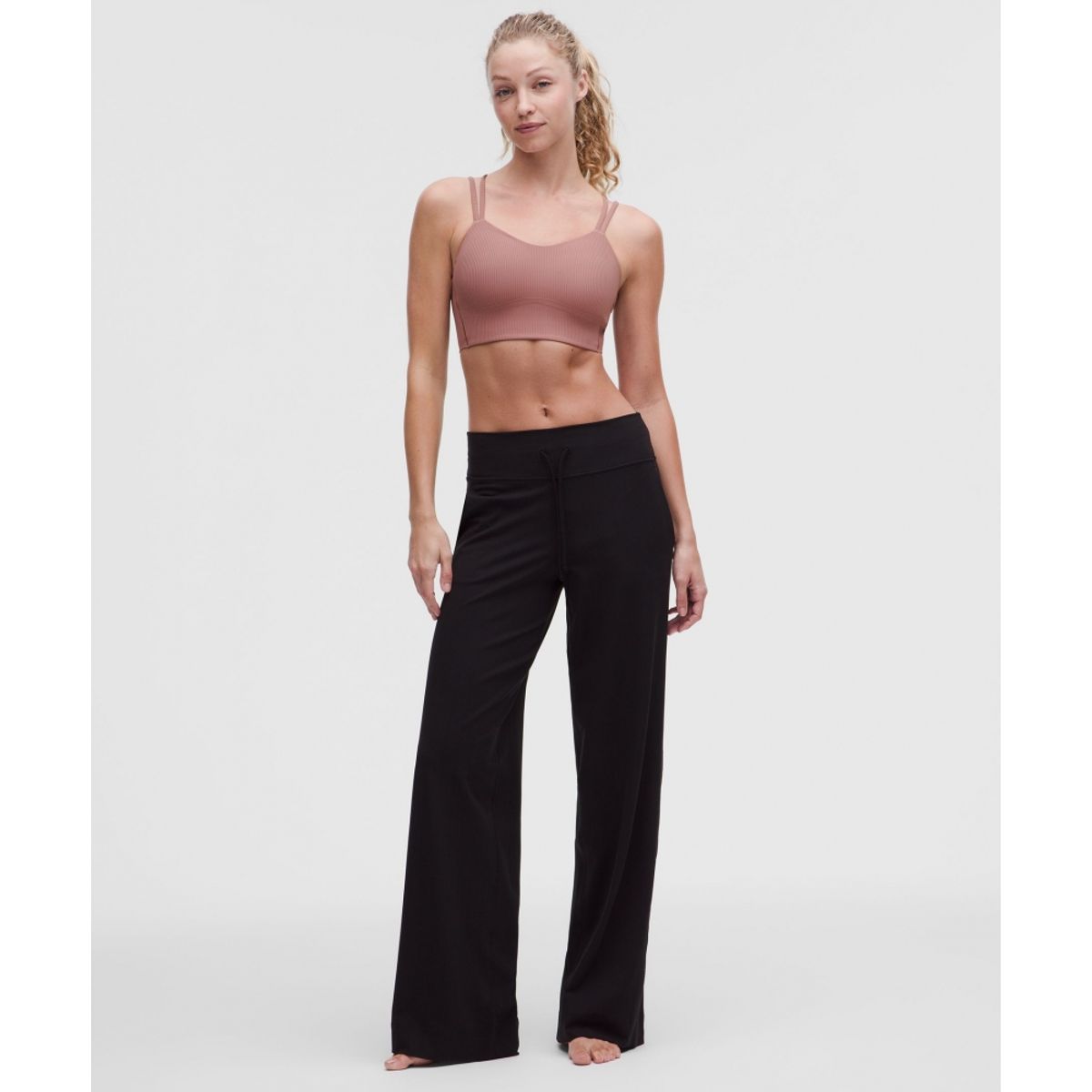 룰루레몬(LULULEMON) 라이크 어 클라우드 리브드 롱라인 브라 *라이트 서포트, B C컵