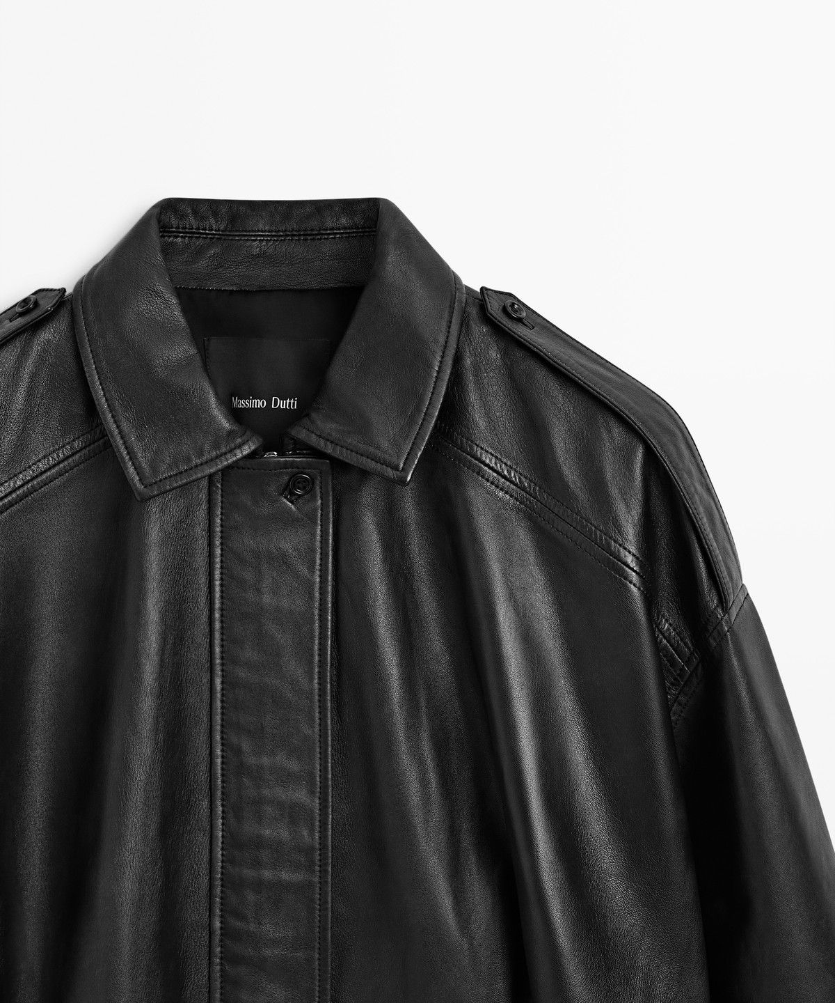 마시모두띠(MASSIMO DUTTI) 라펠 칼라 나파 가죽 봄버 자켓