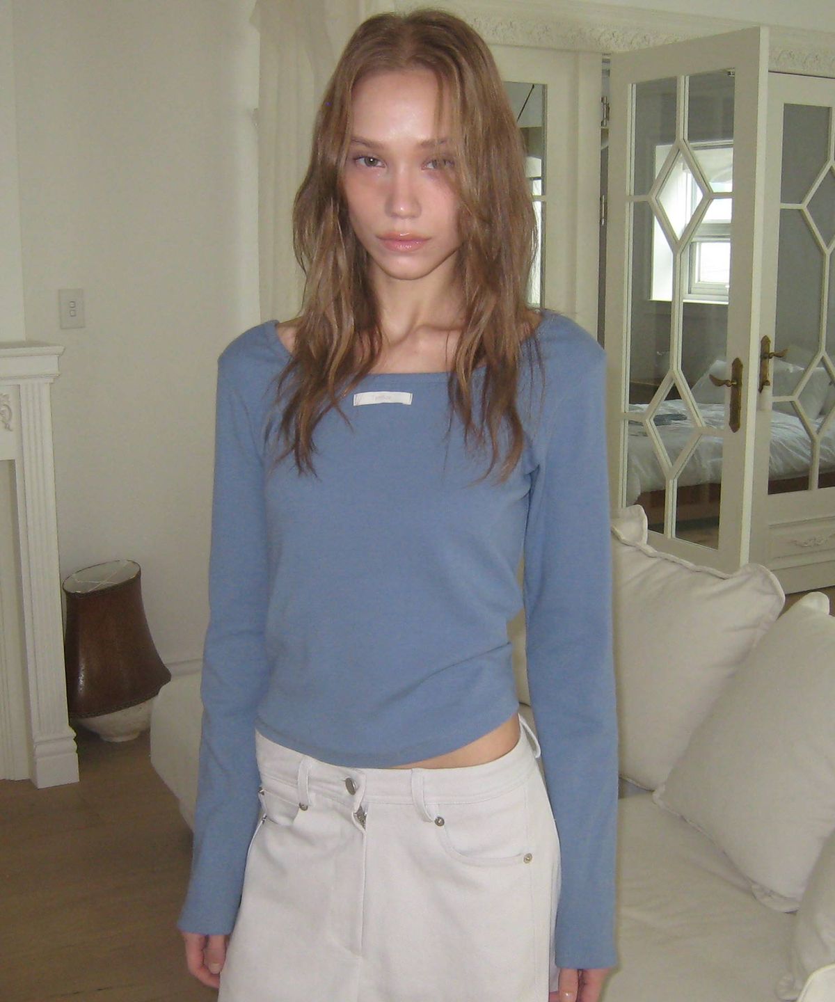 탄듀(TANDUE) FADE SQUARE NECK TEE (2WAY) - SOFT BLUE