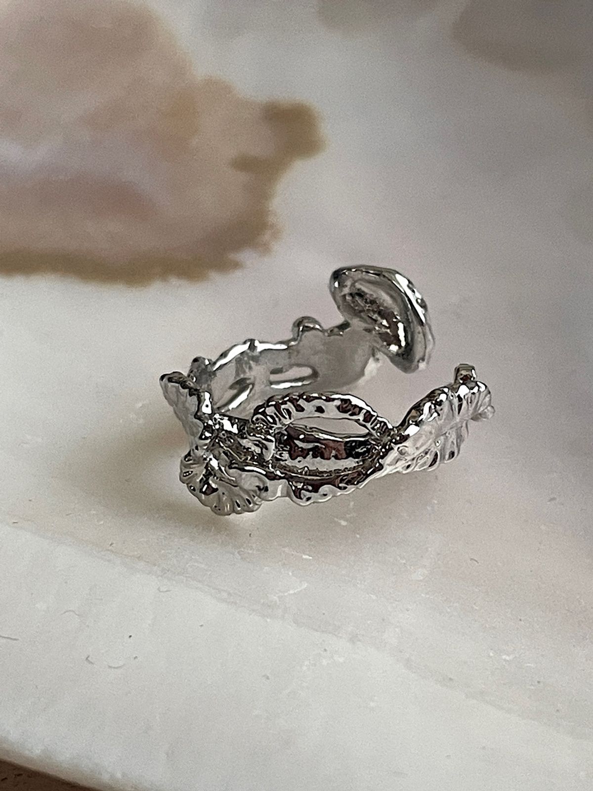 아포엠(APOEM) Jellyfish Flow Ring