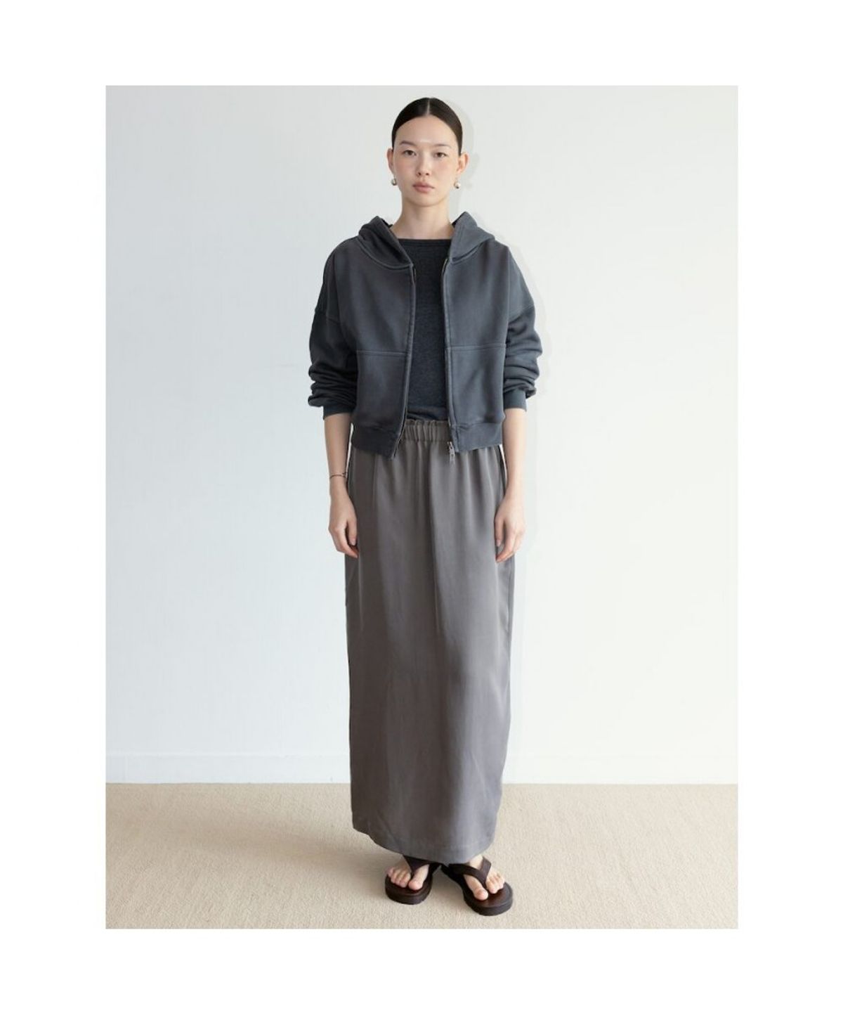 디애퍼처(THE APERTURE) Crop Hoodie Jumper  Ash (TA6739A014)