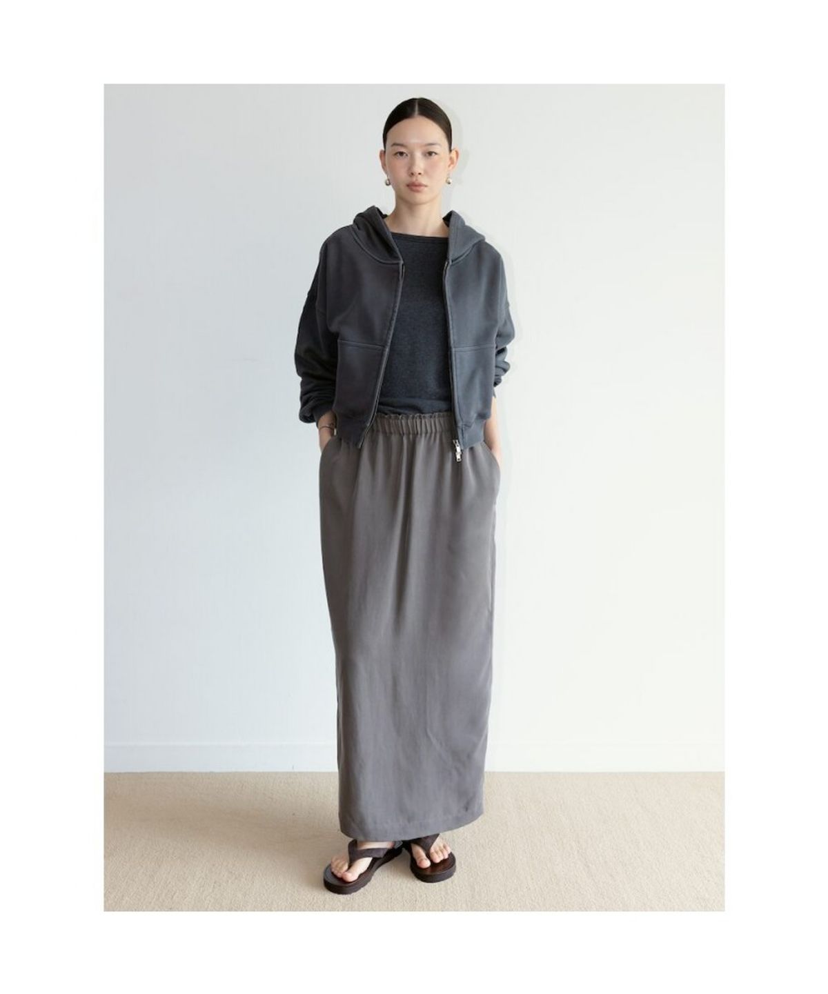 디애퍼처(THE APERTURE) Crop Hoodie Jumper  Ash (TA6739A014)
