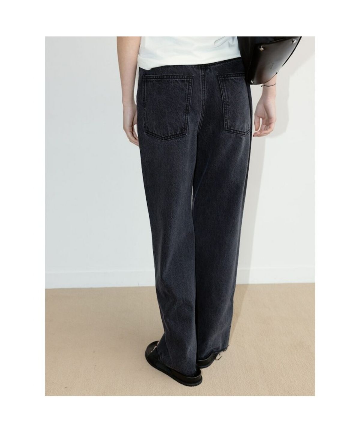 디애퍼처(THE APERTURE) 90s HighWaist Pants  Black (TA6421A085)