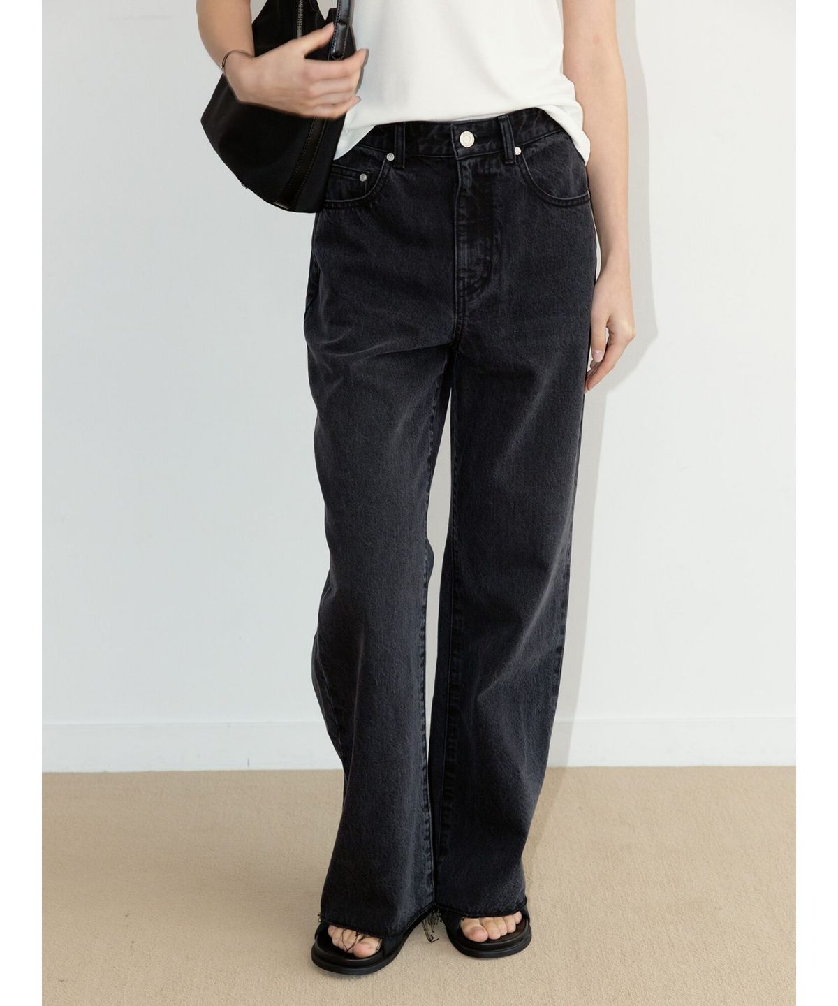 디애퍼처(THE APERTURE) 90s HighWaist Pants  Black (TA6421A085)
