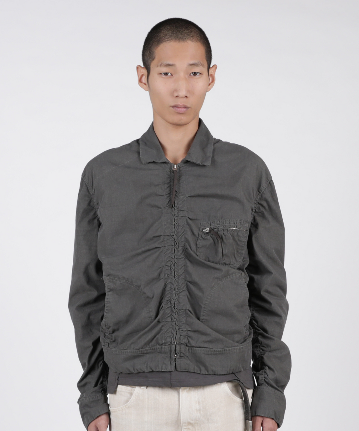 더뮤지엄비지터(THEMUSEUMVISITOR) WASHED WRINKLE ZIP UP JACKET (KHAKI)