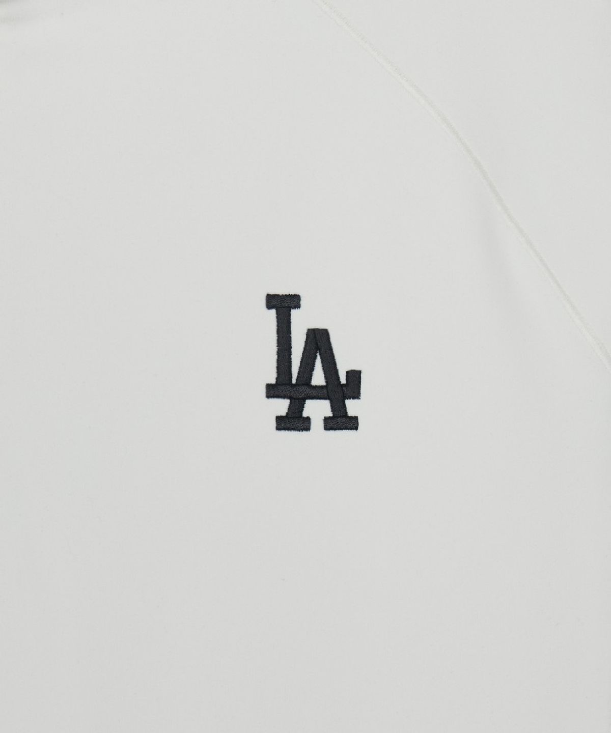 엠엘비(MLB) 베이직 레귤러핏 기모 긴팔 하프집 티셔츠 LA (Cream)