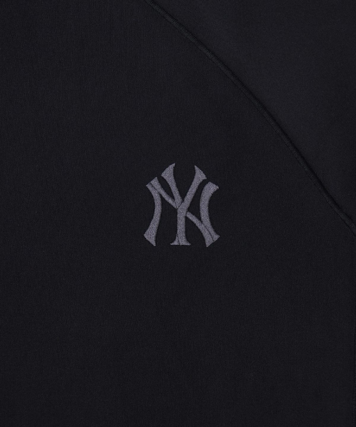 엠엘비(MLB) 베이직 레귤러핏 기모 긴팔 하프집 티셔츠 NY (Black)