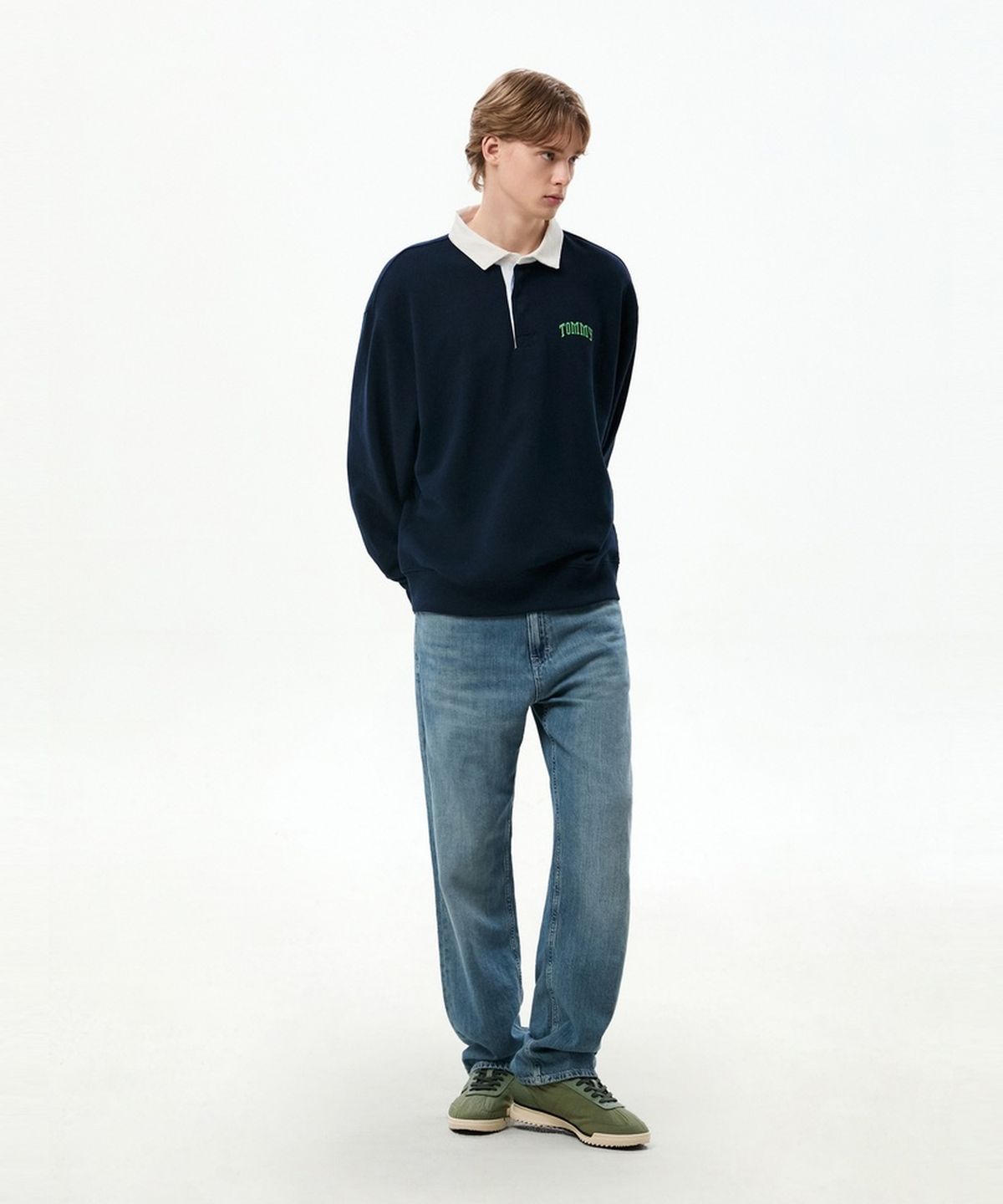 타미진스(TOMMY JEANS) 릴렉스 핏 타미 럭비 티셔츠 (T32G7TKT60TMT1C1G)
