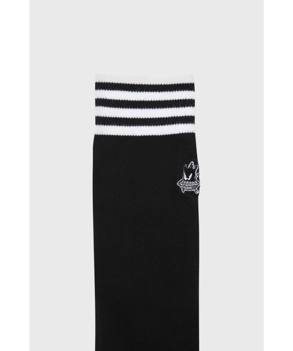 왁(WAAC) Women Stripe Knee Socks WGLCX26712BKX