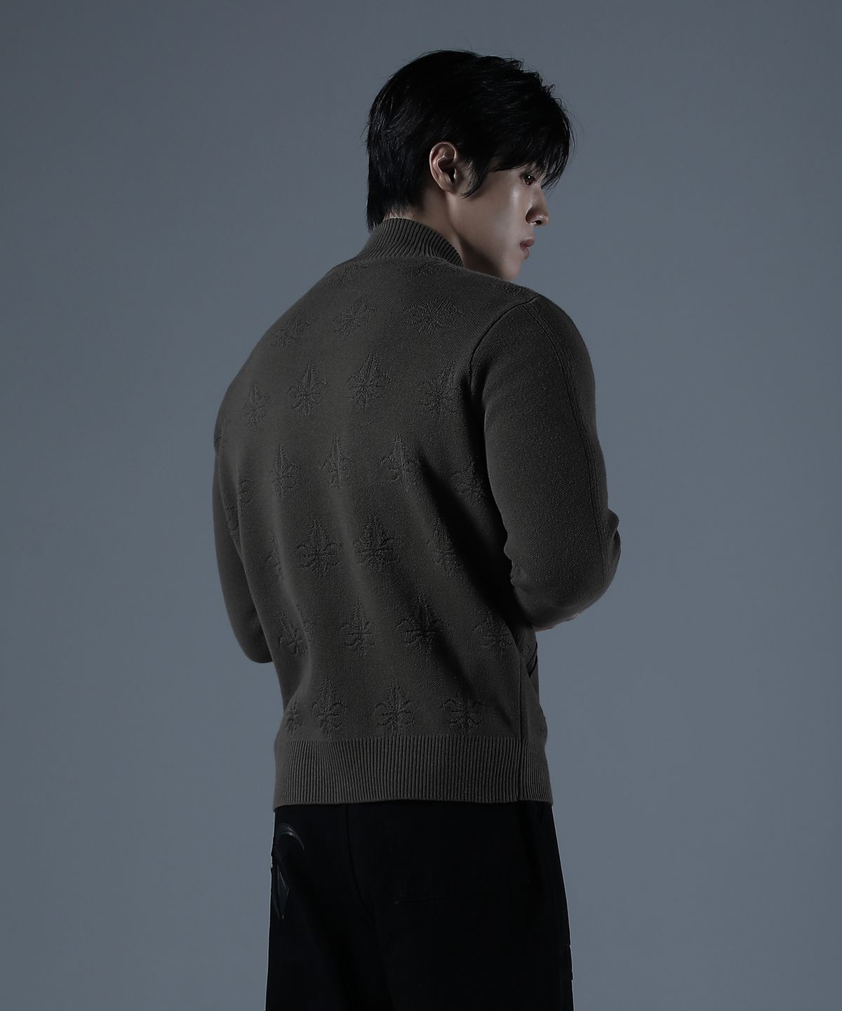 카미드(CARMID) 크로스 부클 니트집업 [브라운]