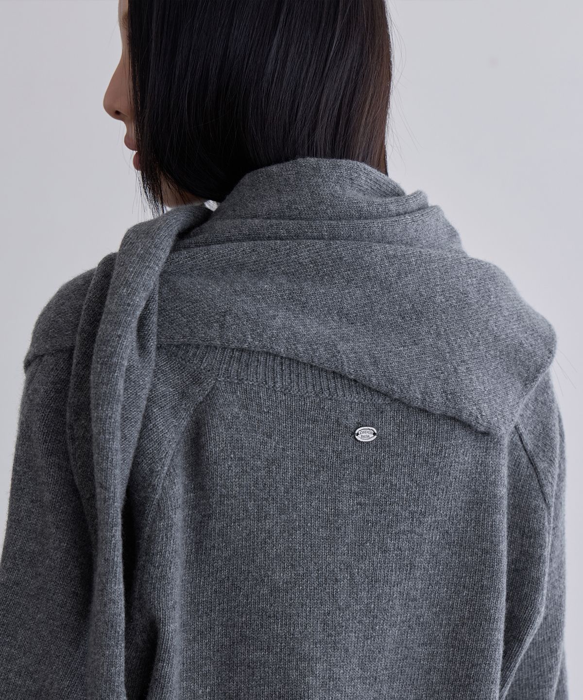 런던다다(LONDONDADA) Wool-Blend Knit Shawl, CHARCOAL