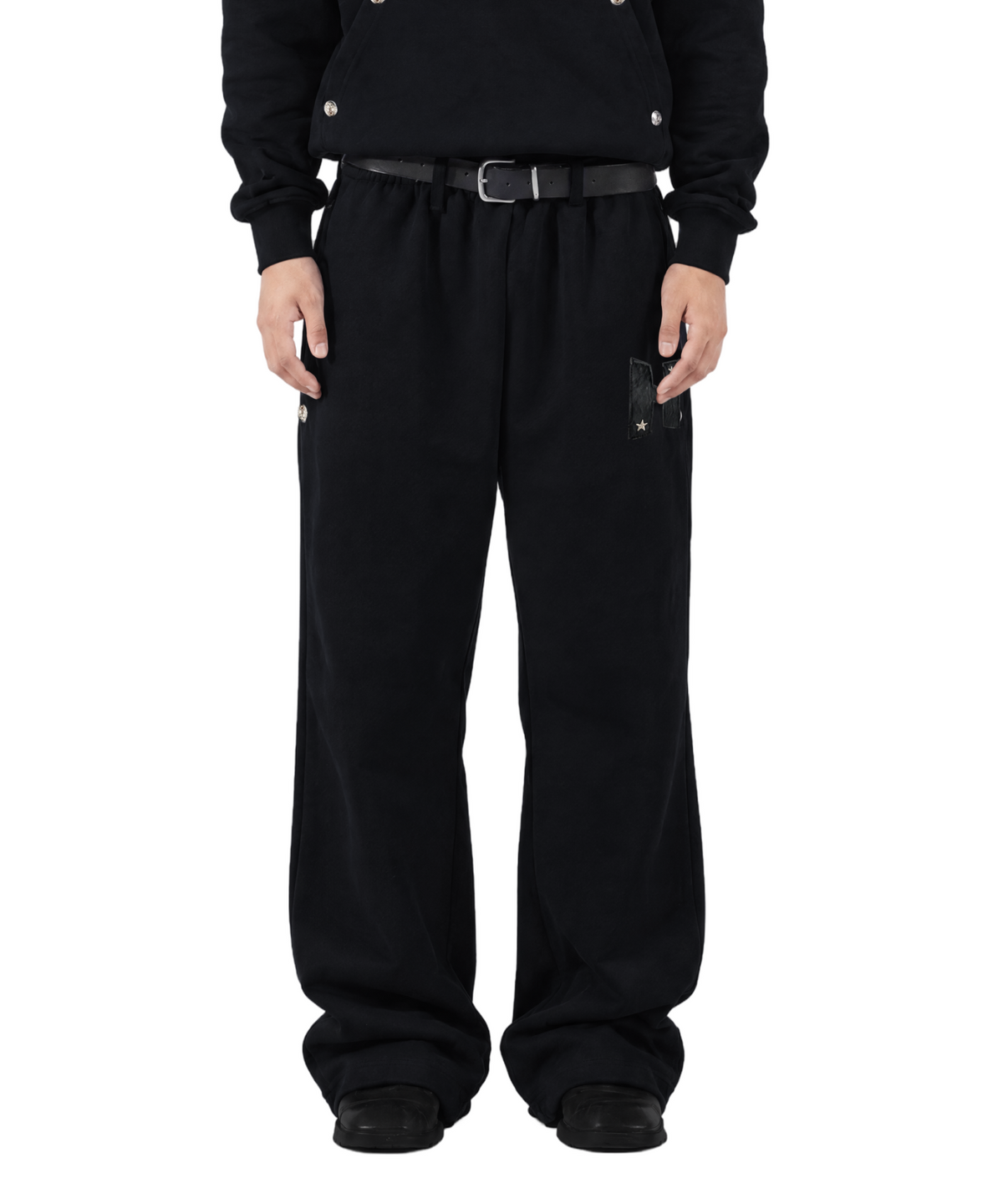 977홈타운(977HOMETOWN) Above Sea Level 0.23 horse pants (black)