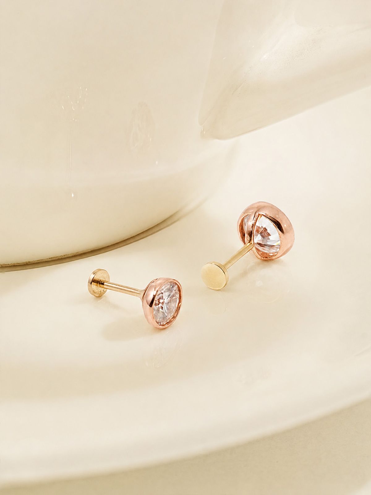 미니멀피어싱(MINIMALPIERCING) [1mm/1.2mm]14K 인터널 모이사나이트 다이아 퓨어 베젤 라블렛 피어싱