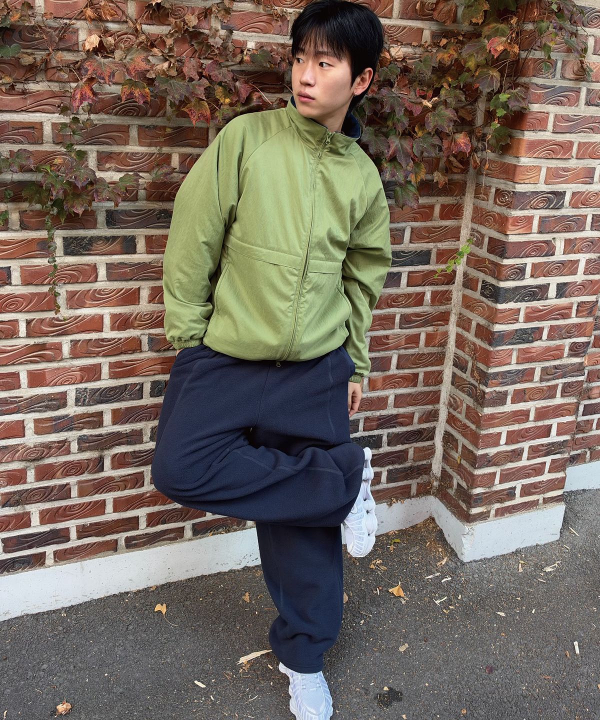 유니버스 가먼트(UNIVERSE GARMENT) 데일리 와이드 플리스 팬츠_NAVY