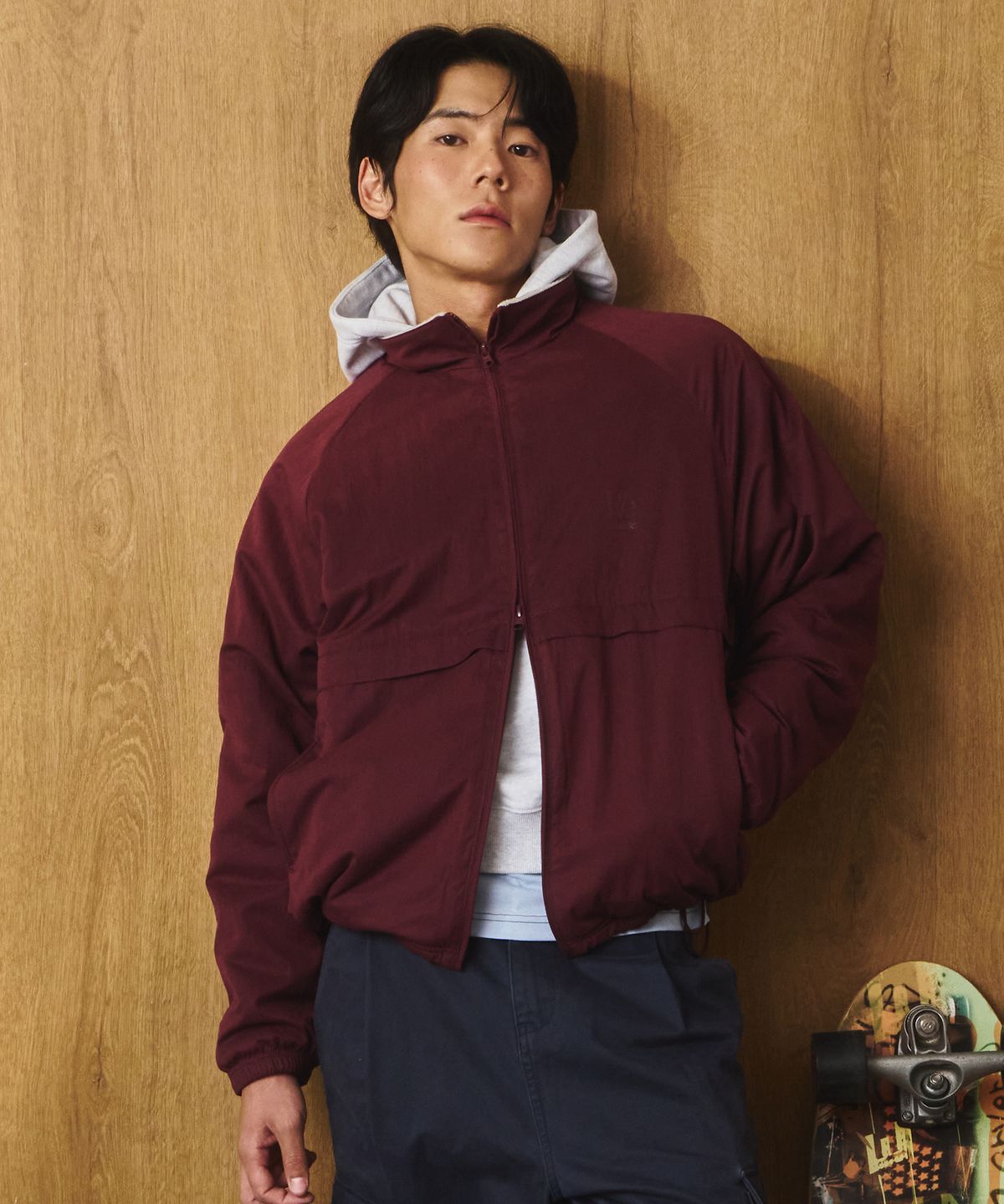 유니버스 가먼트(UNIVERSE GARMENT) 투웨이 스탠드넥 자켓_BURGUNDY