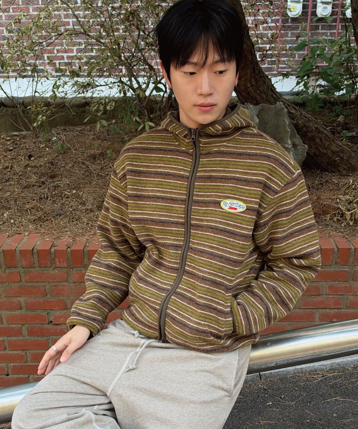 유니버스 가먼트(UNIVERSE GARMENT) 투웨이 플리스 후드 집업_KHAKI