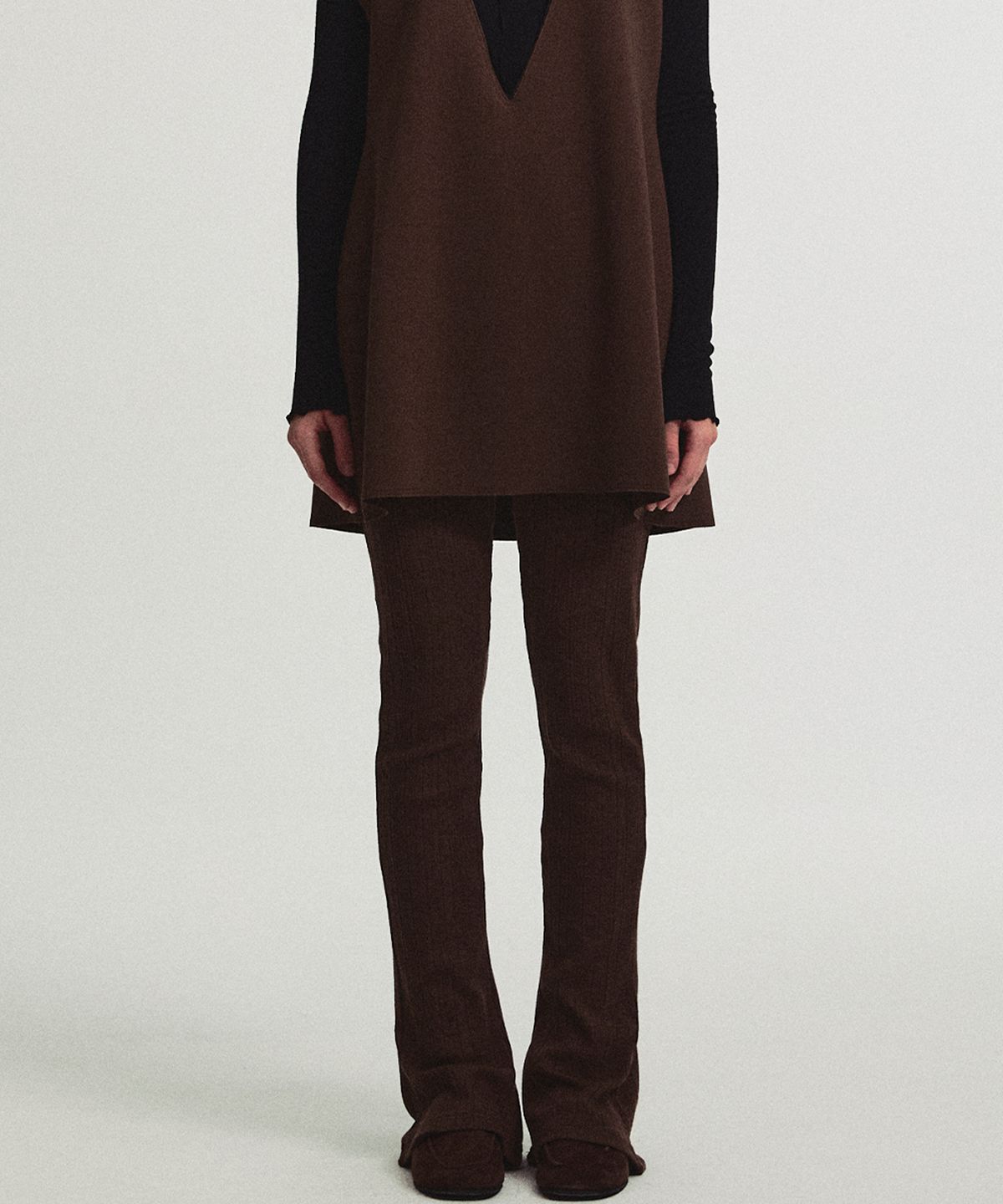 미드앤로우(MIDNLOW) Knit Flare pants (Brown)