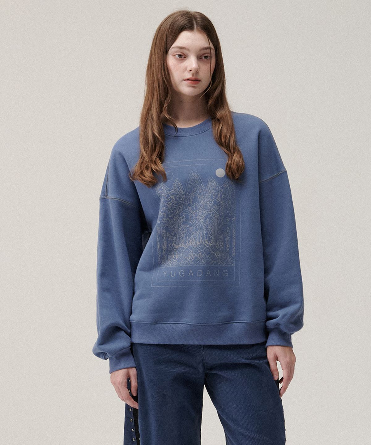 유가당(YUGADANG) Sun,moon and five peaks sweatshirt_ash blue 일월오봉도 스웻셔츠_애쉬블루