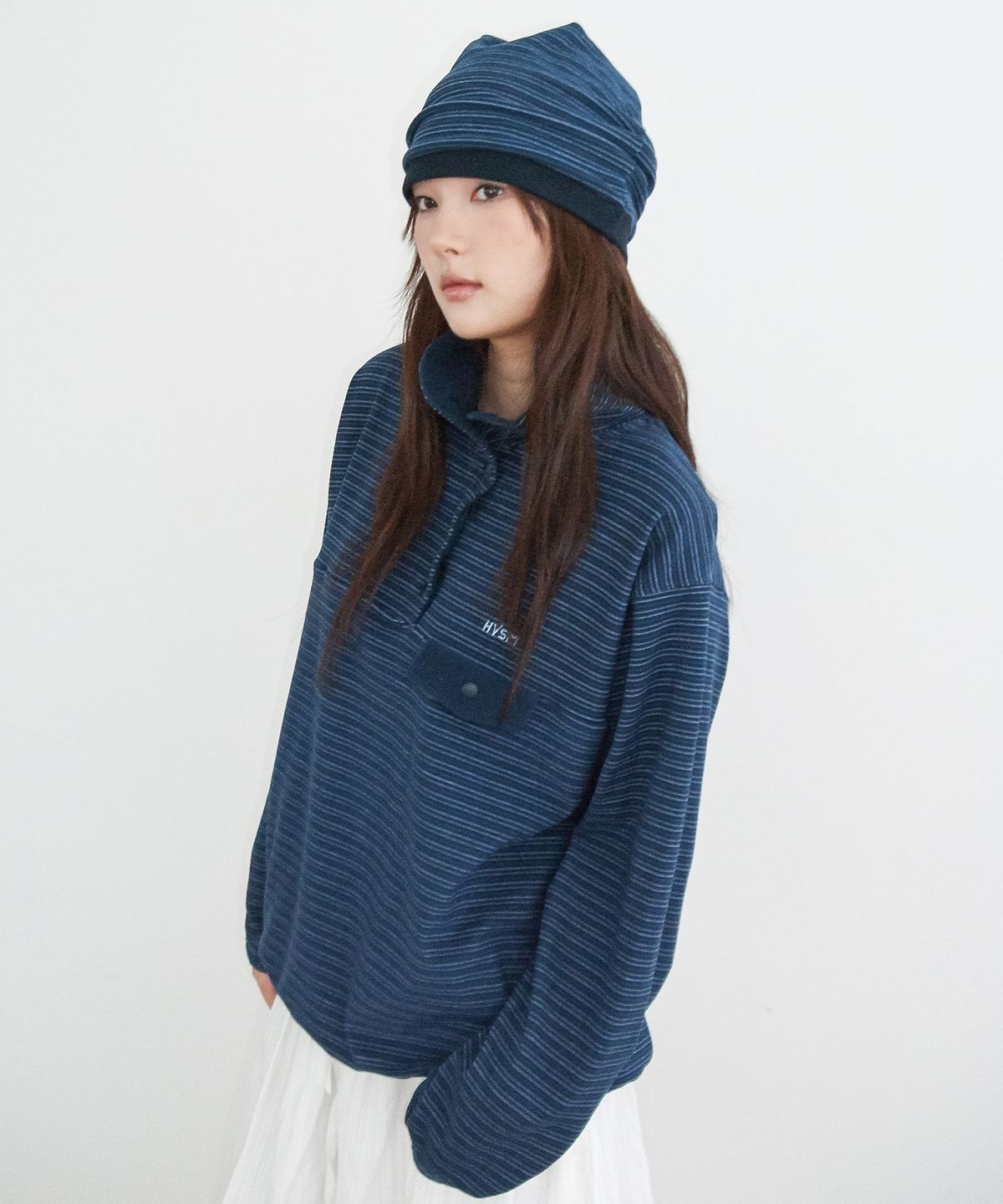 해비즘(HAVISM) STRIPE FLEECE HALF NECK SWEATSHIRT(BLUE)