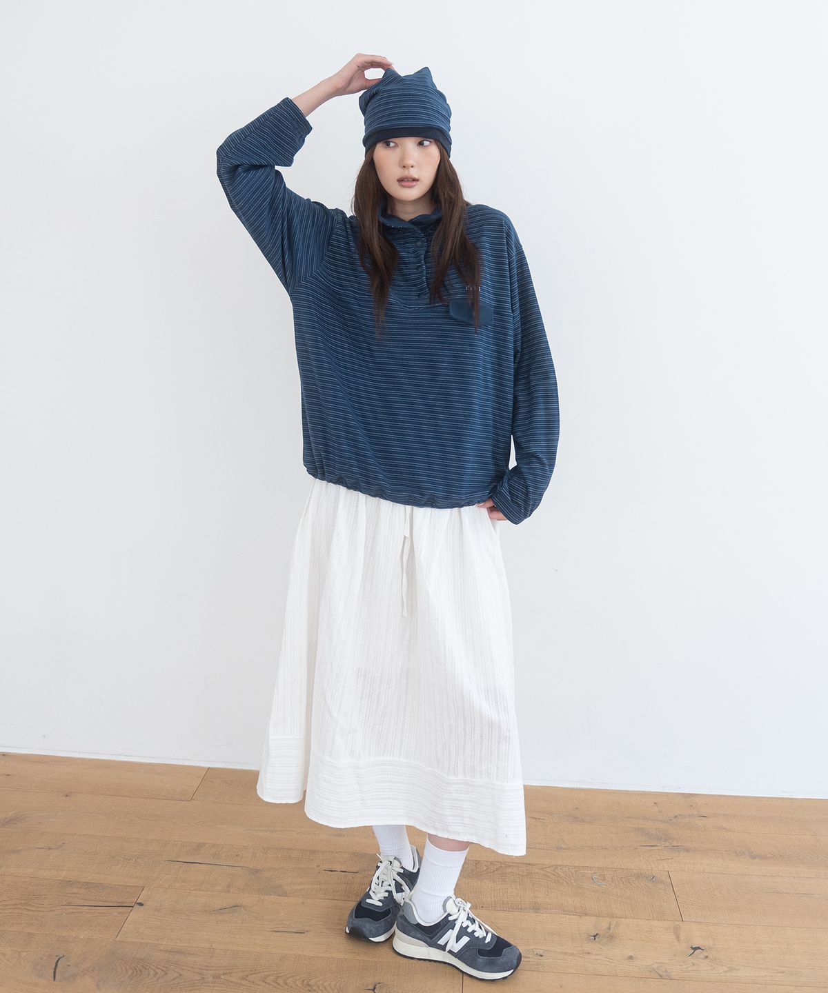 해비즘(HAVISM) STRIPE FLEECE HALF NECK SWEATSHIRT(BLUE)