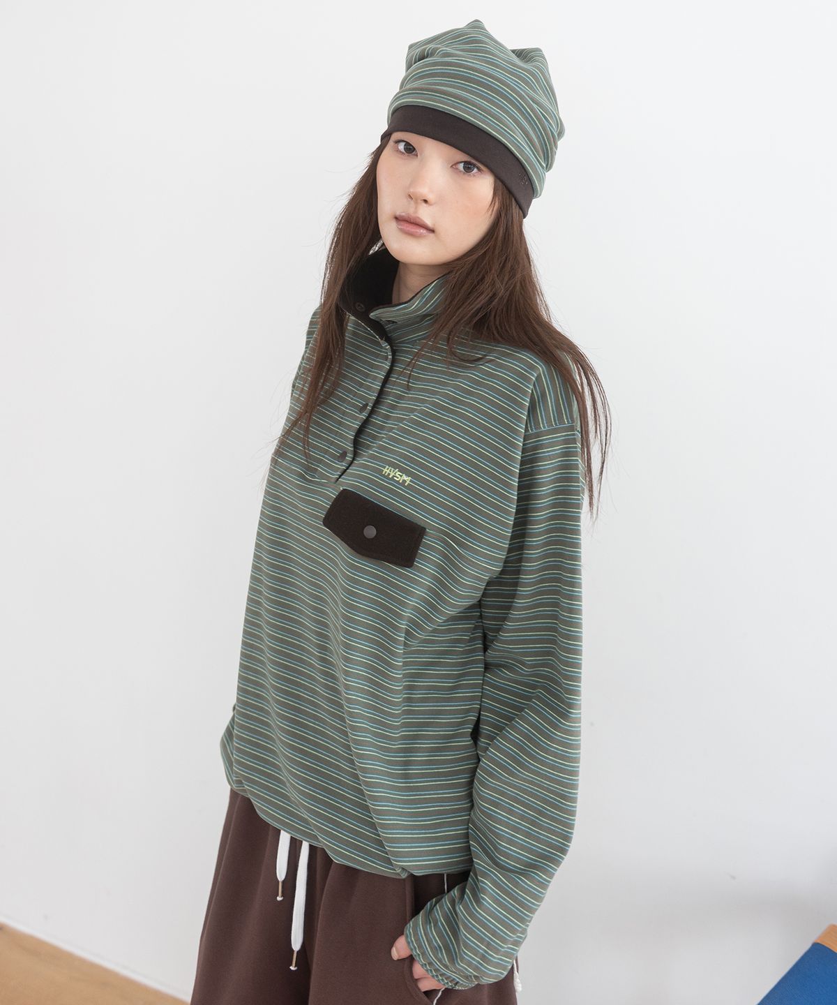 해비즘(HAVISM) STRIPE FLEECE HALF NECK SWEATSHIRT(GREEN)