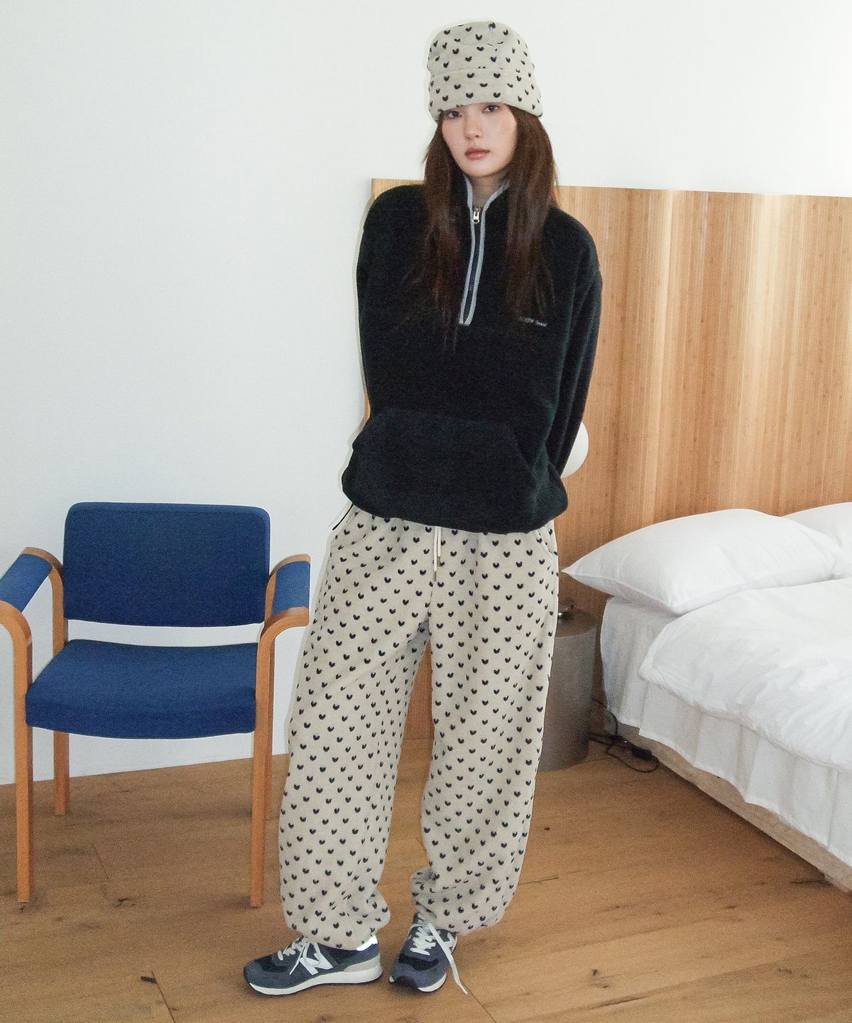 해비즘(HAVISM) FLEECE PATTERN SWEATPANTS(HEART IVORY)