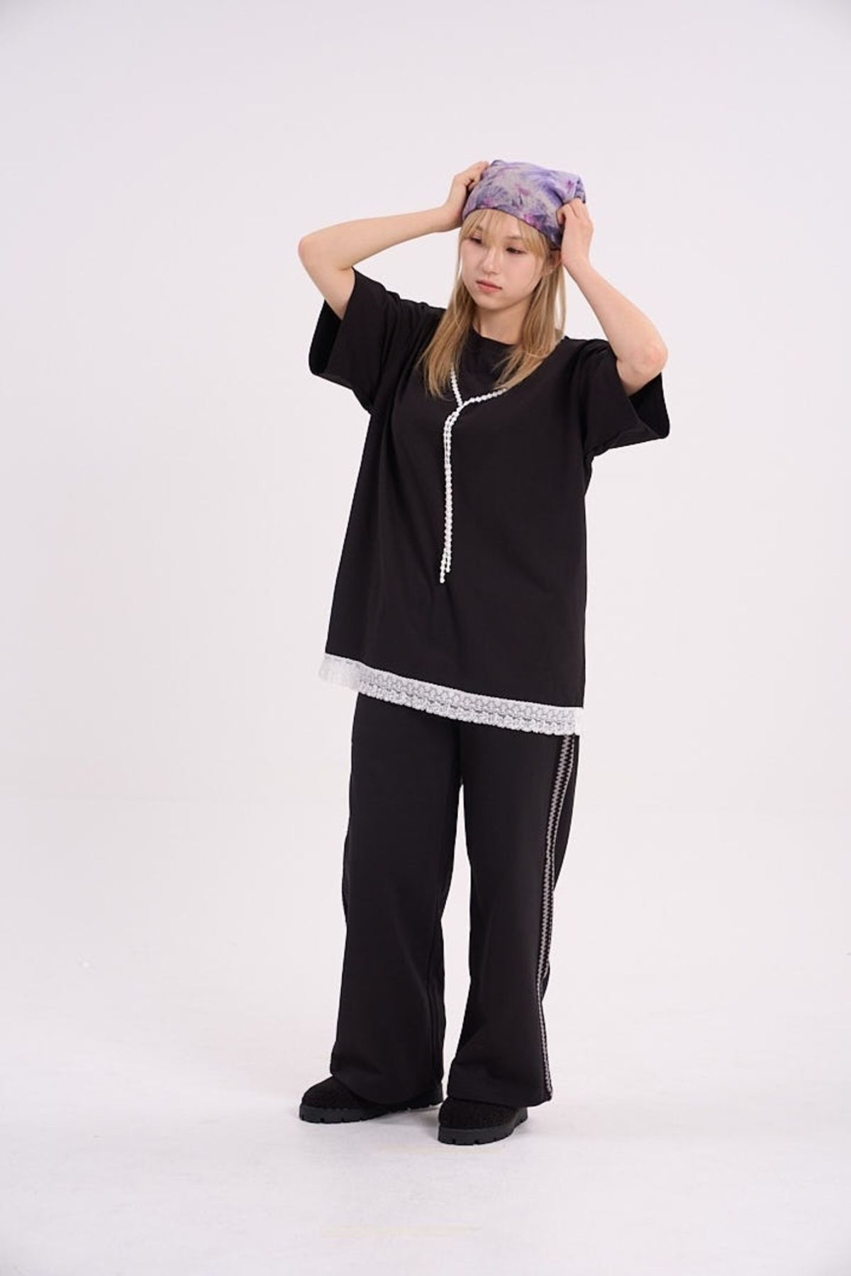 히피하우스(HIPPIE HAUS) Purple Flower Knit Beanie