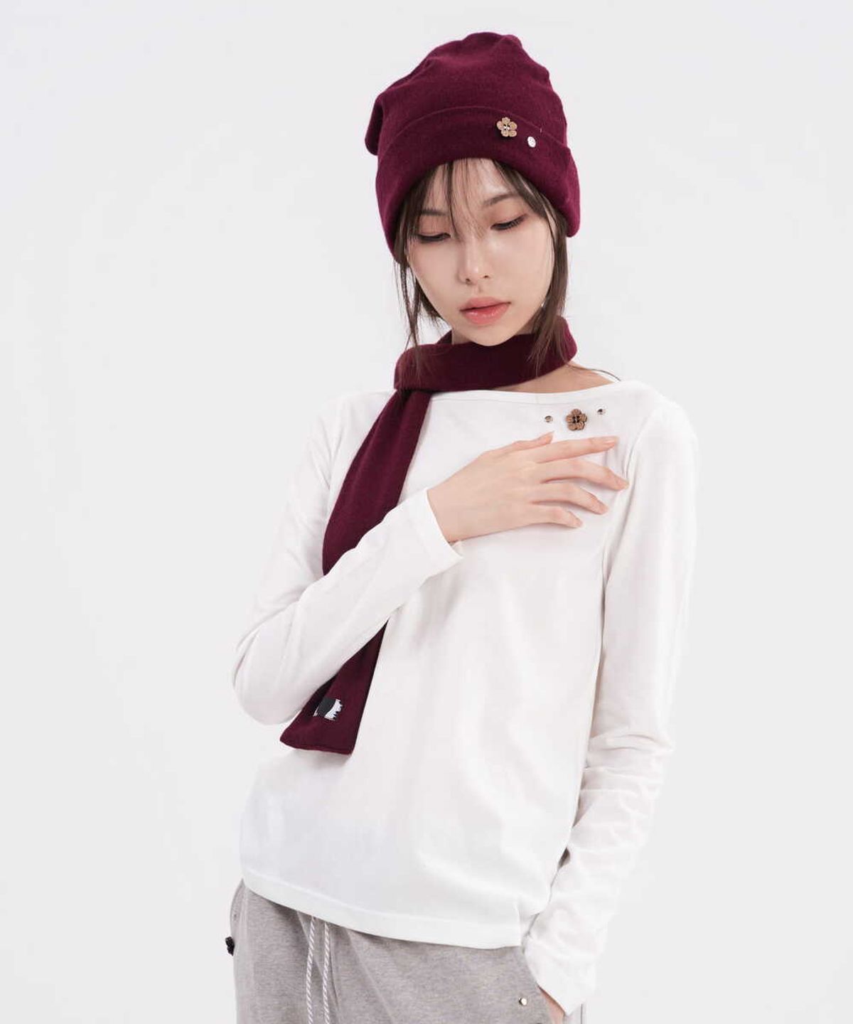 히피하우스(HIPPIE HAUS) Tiny Button Wool Knit Beanie Burgundy