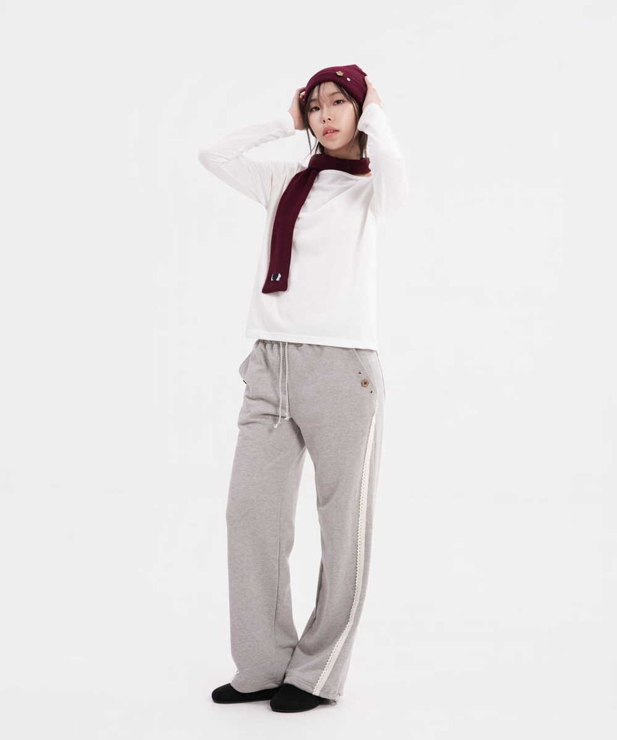 히피하우스(HIPPIE HAUS) Tiny Button Wool Knit Beanie Burgundy
