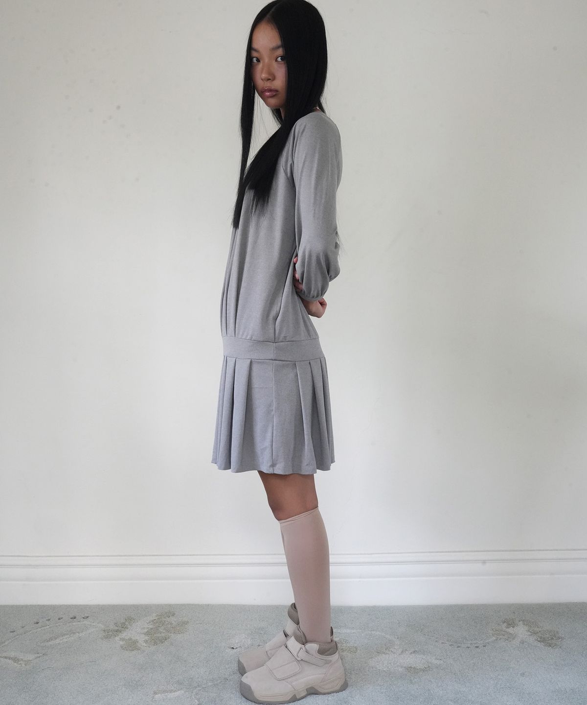 인오도르(INODORE) FLAPPER DROP WAIST ONE PIECE _ GREY