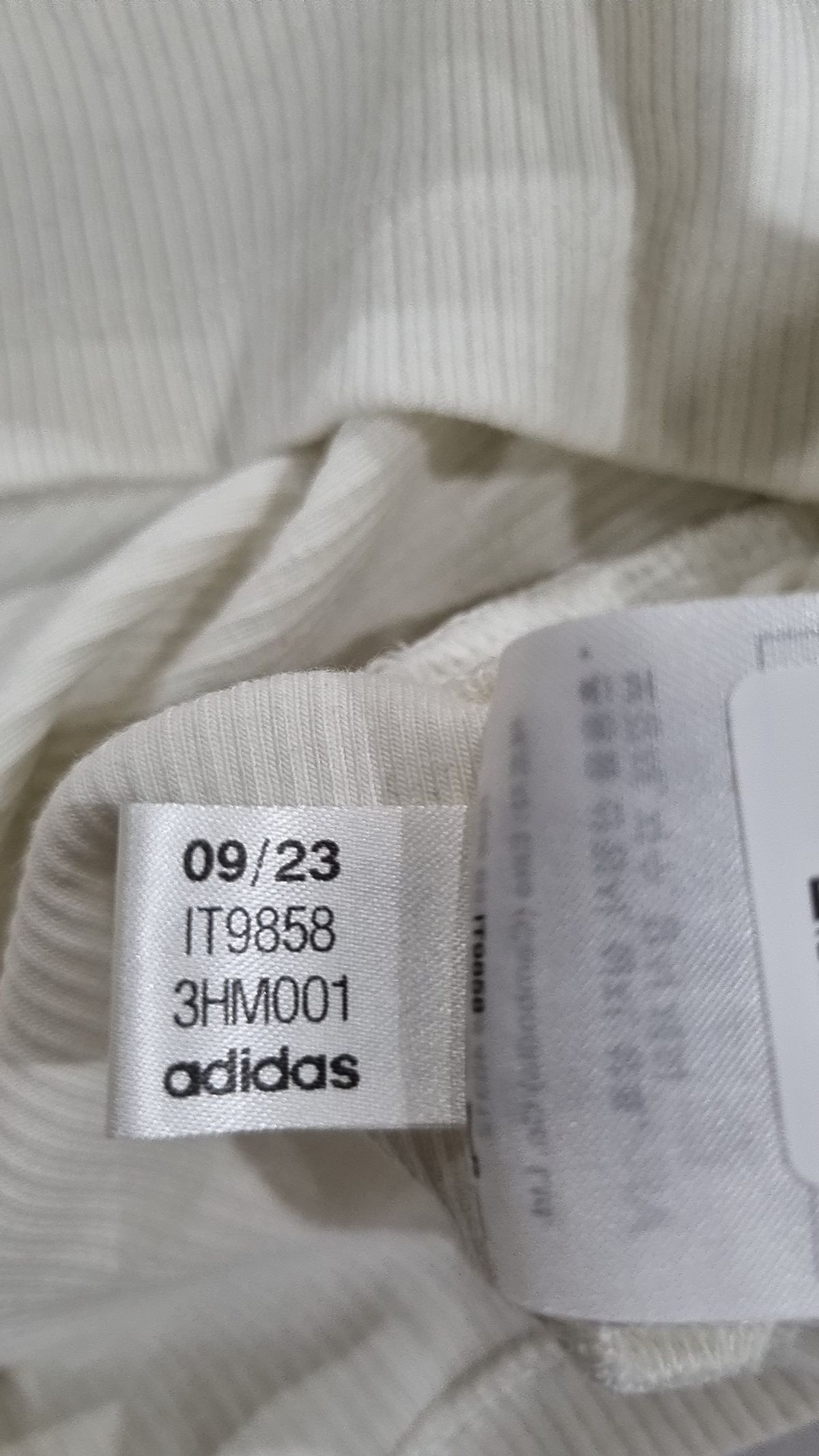 아디다스(ADIDAS) 립 탑 - 화이트 / IT9858 XS