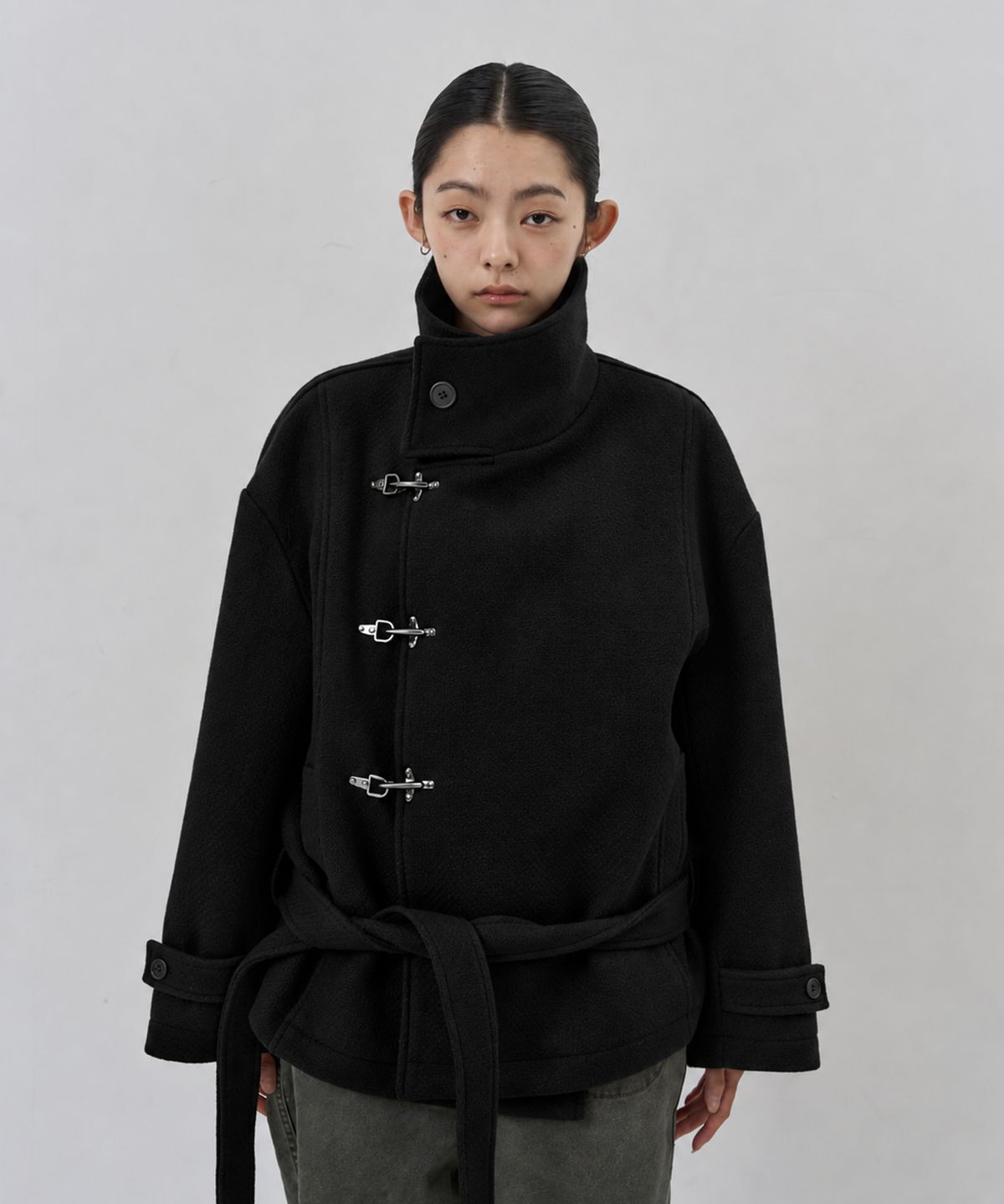 누아클레(NUAKLE) 루프 미디 울 코트_블랙