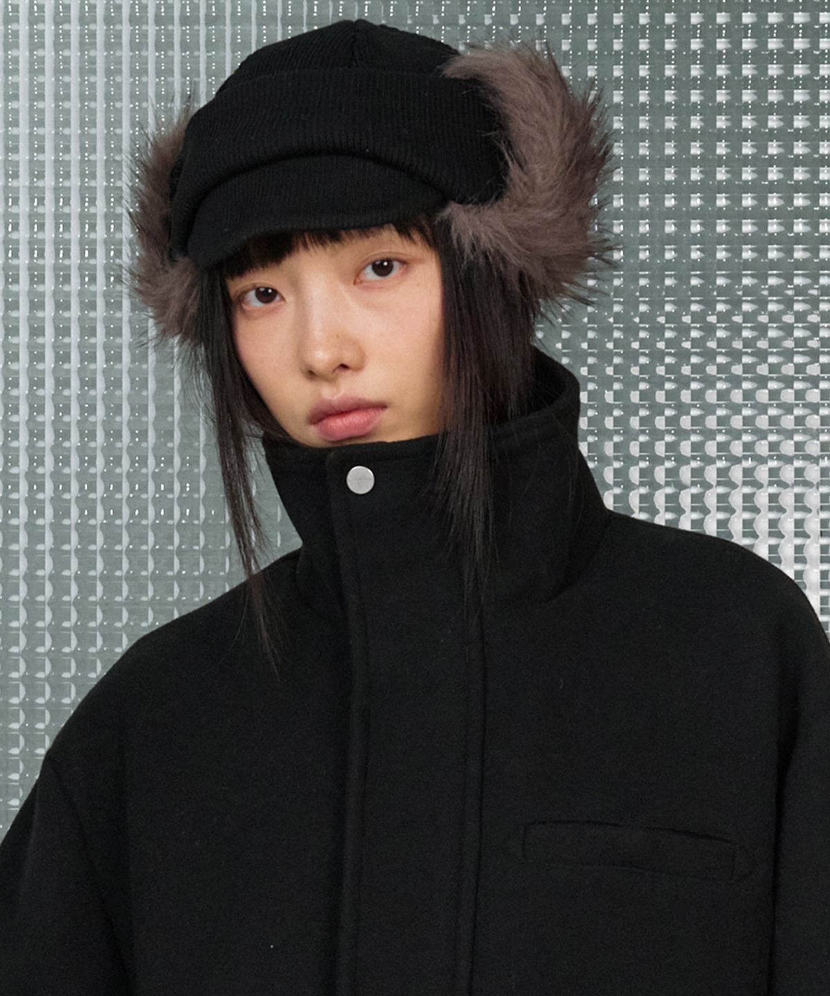 더바이닐하우스(THEVINYLHOUSE) FUR EARFLAP BEANIE BLACK