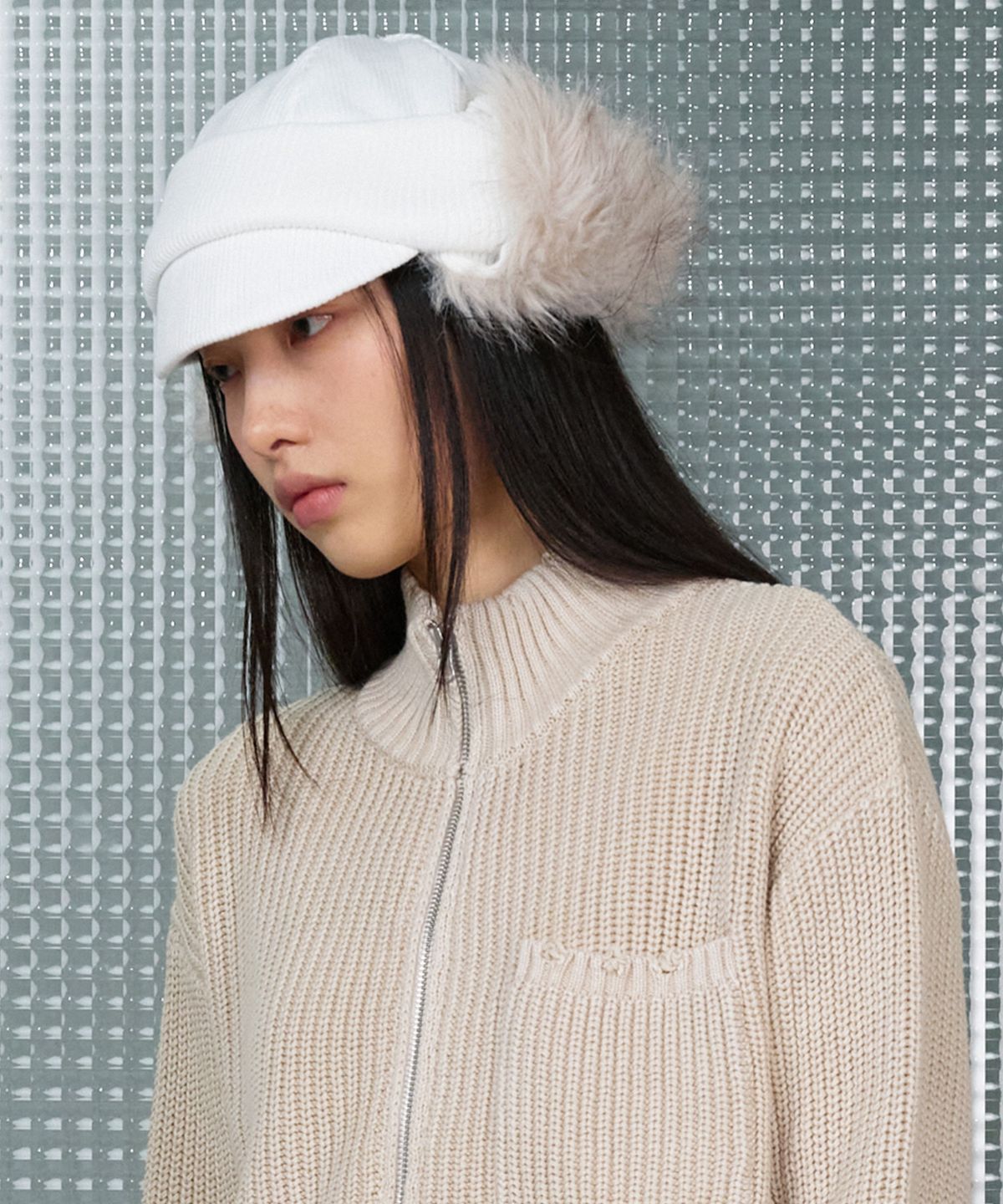더바이닐하우스(THEVINYLHOUSE) FUR EARFLAP BEANIE IVORY