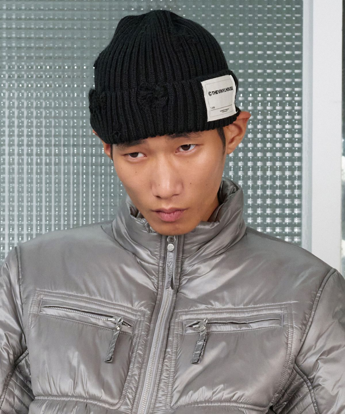 더바이닐하우스(THEVINYLHOUSE) DAMAGE KNIT BEANIE BLACK