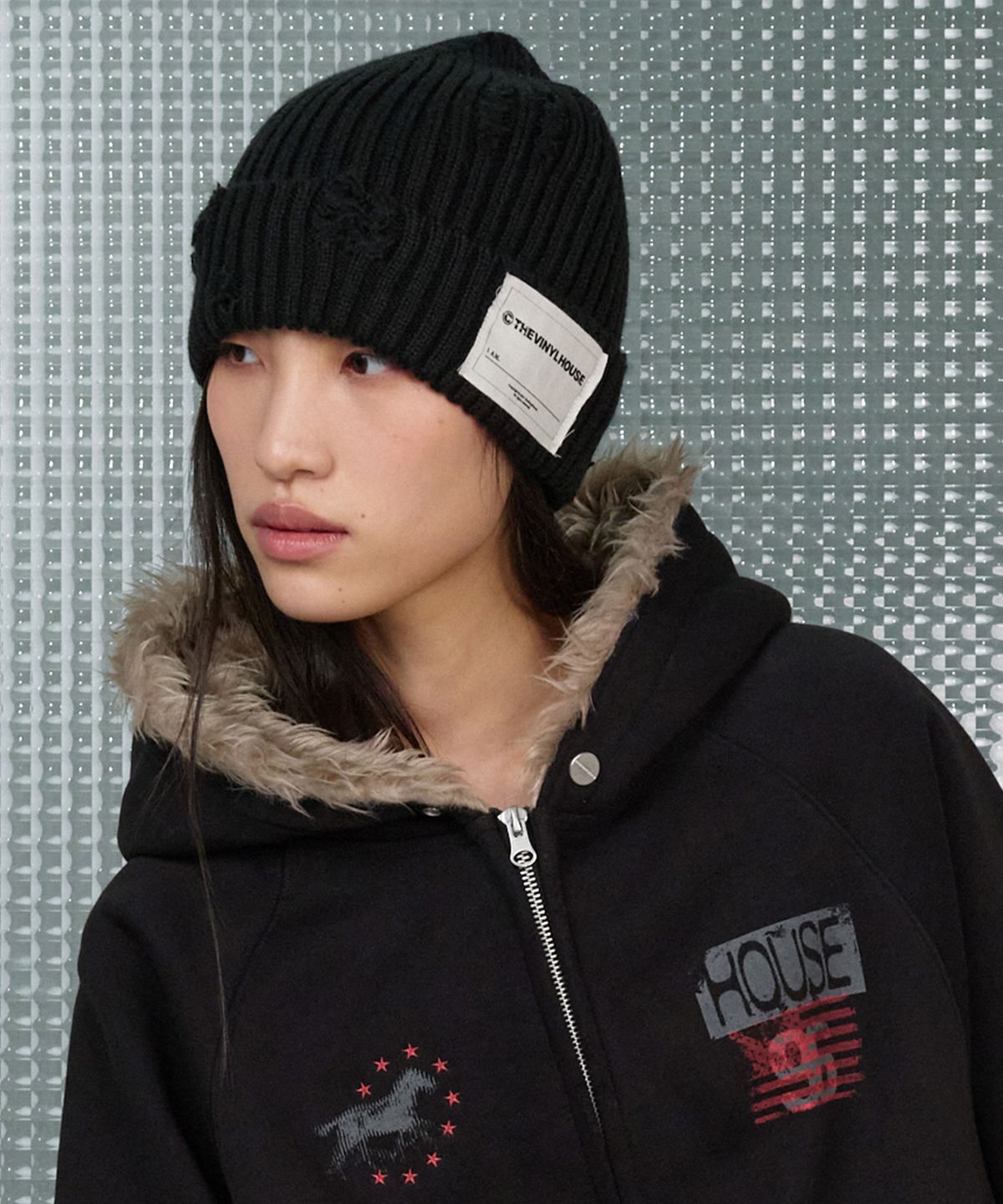더바이닐하우스(THEVINYLHOUSE) DAMAGE KNIT BEANIE BLACK