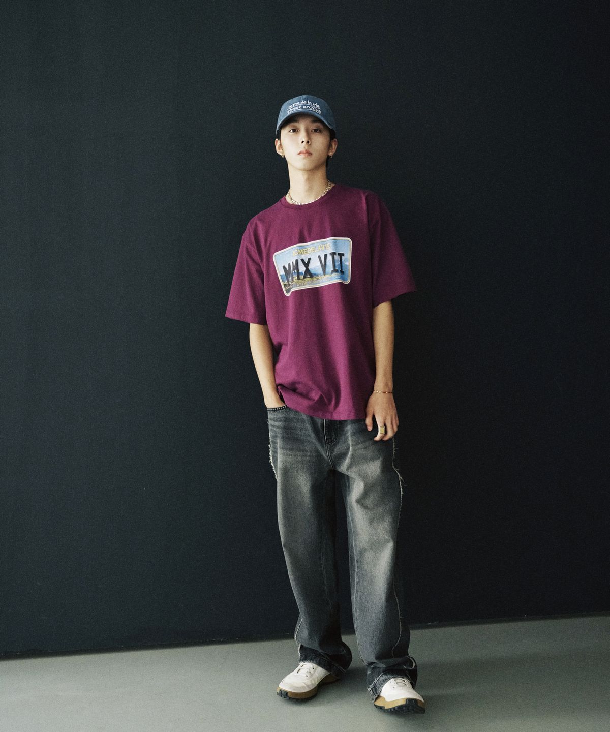 아크메드라비(ACME DE LA VIE) LICENSE PLATE SHORT SLEEVE T-SHIRT