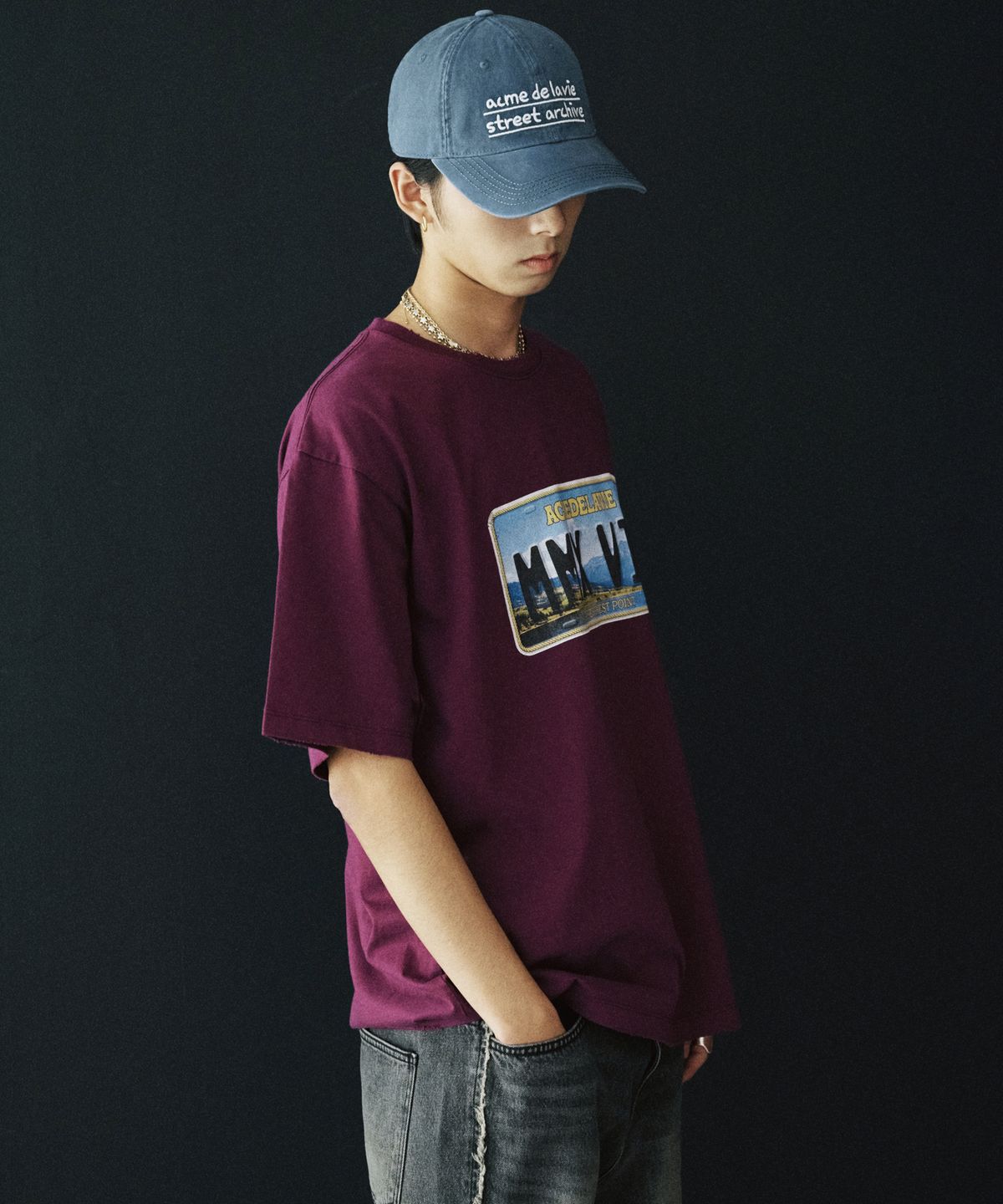 아크메드라비(ACME DE LA VIE) LICENSE PLATE SHORT SLEEVE T-SHIRT