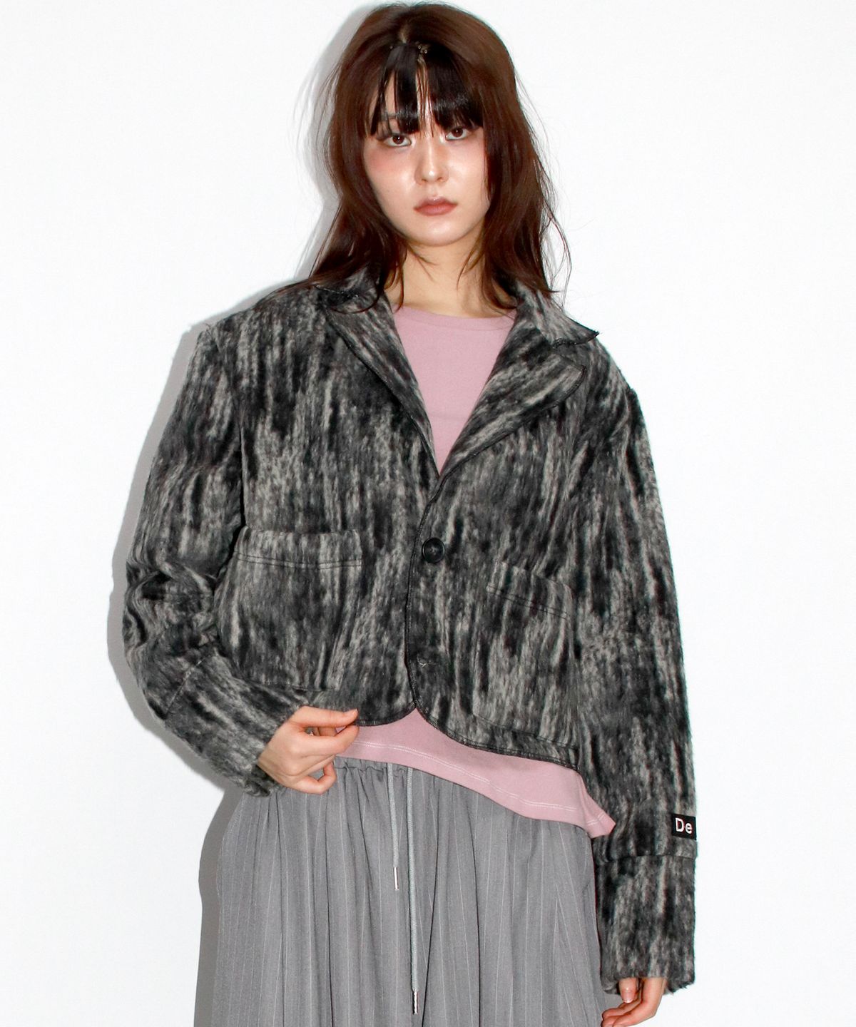 드마크(DEMARC) TAILORED MEDIUM CROP JACKET (OMBRE WOOL) -  Black